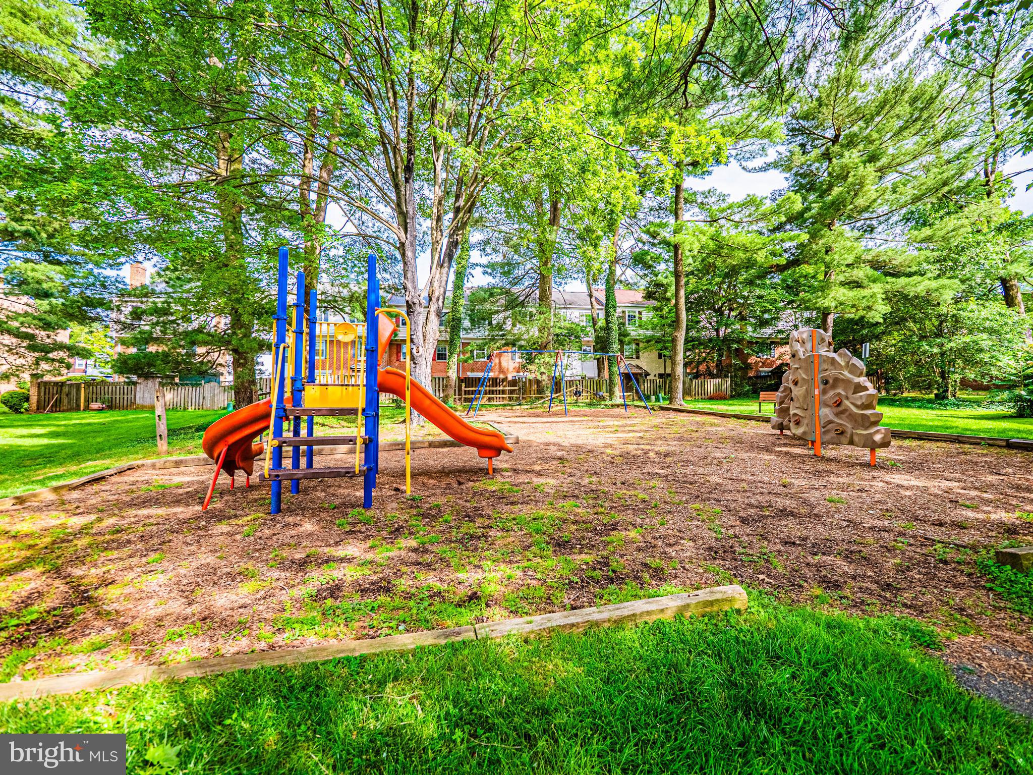 DIAMOND FARM - Residential Lease