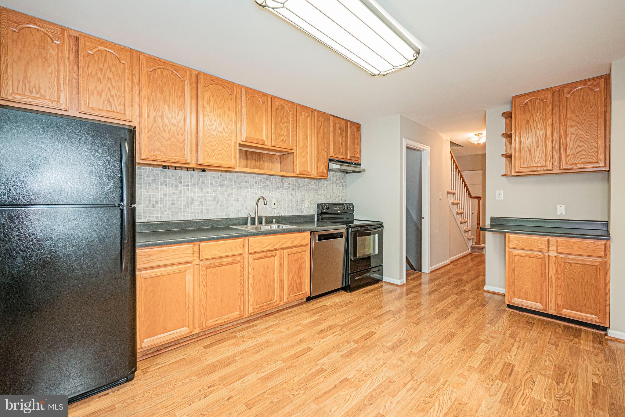 DIAMOND FARM - Residential Lease