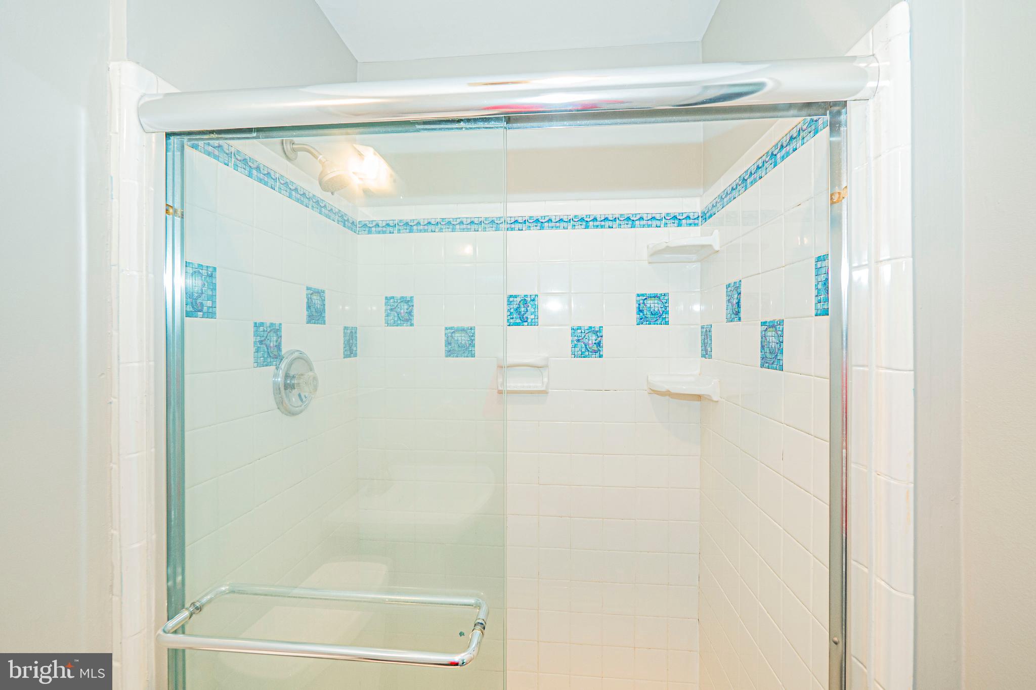 DIAMOND FARM - Residential Lease