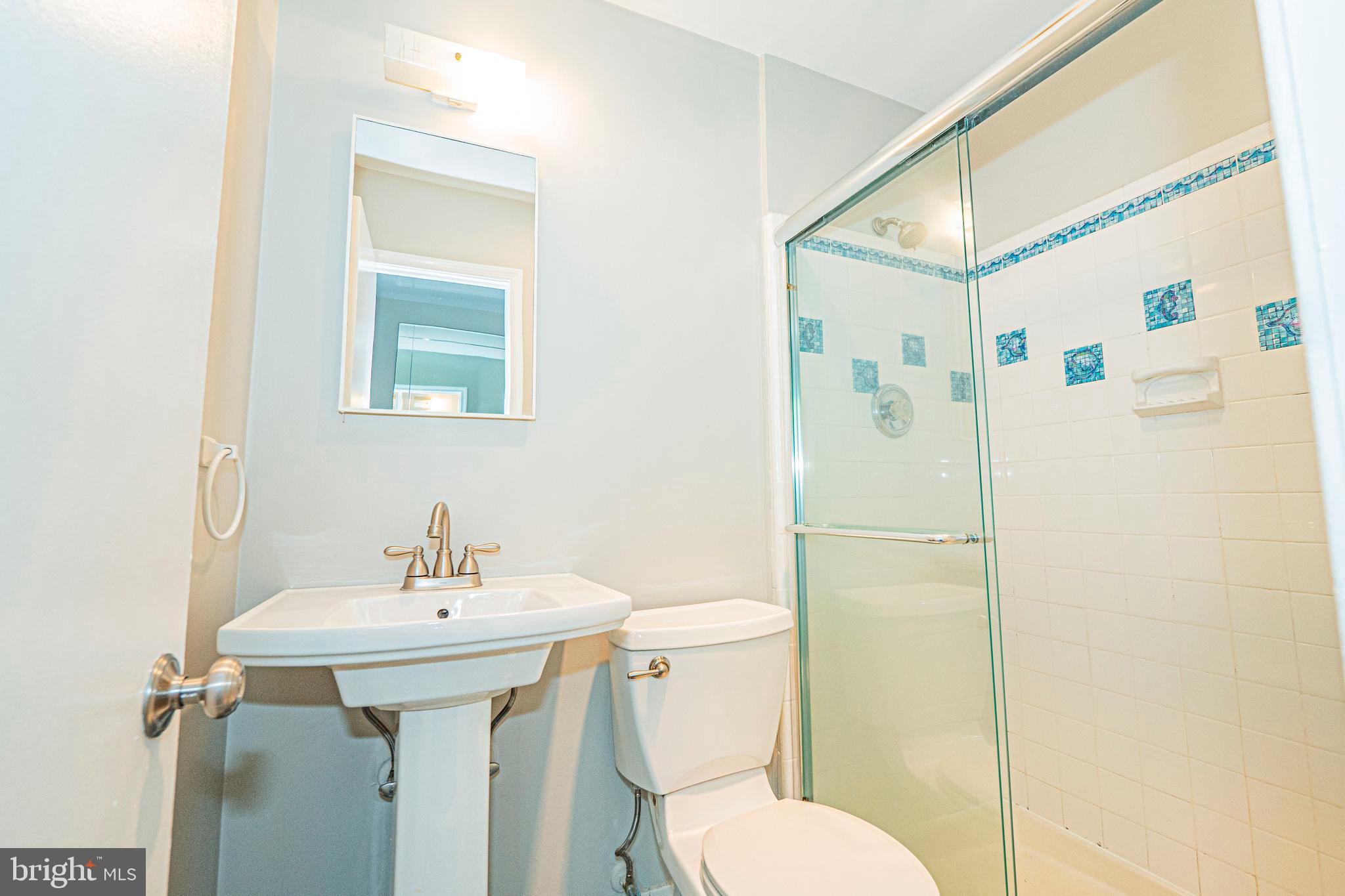 DIAMOND FARM - Residential Lease