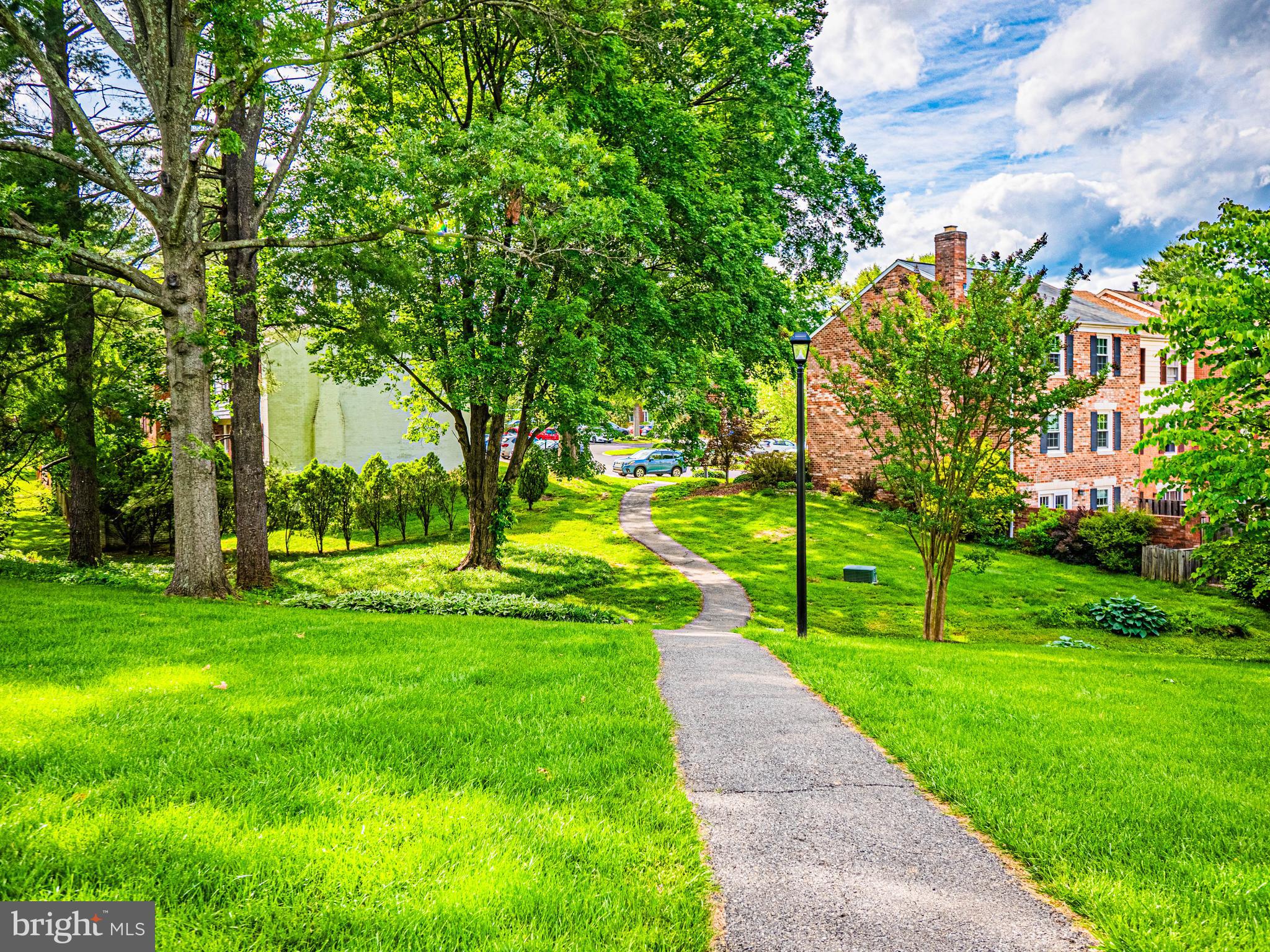 DIAMOND FARM - Residential Lease