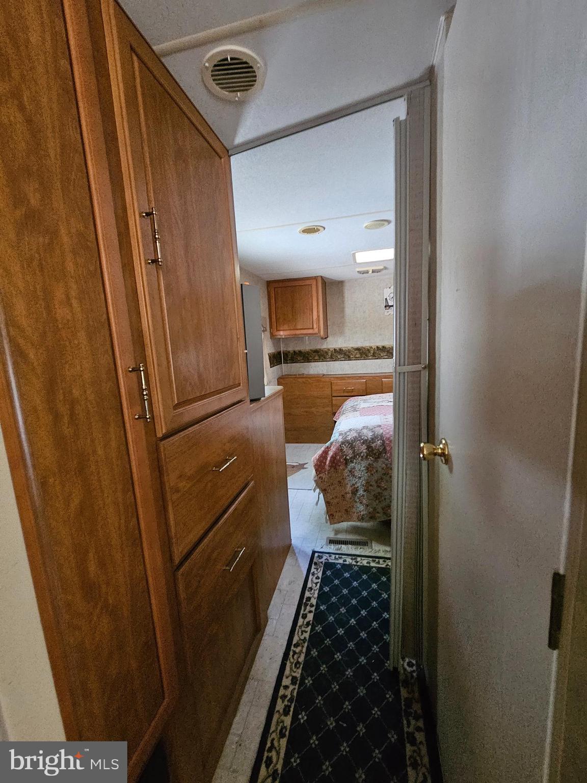 INDIAN ACRES - Residential