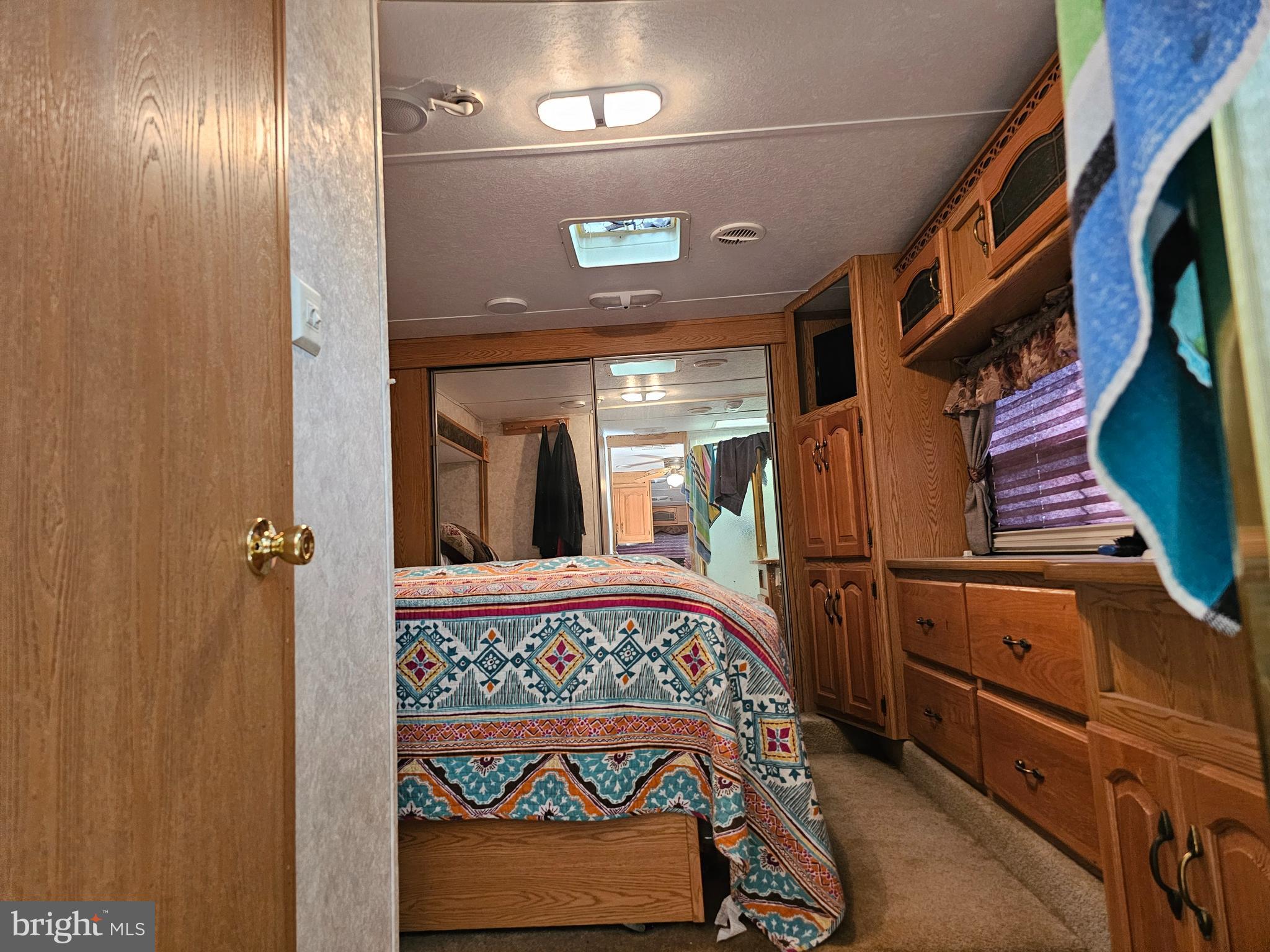 227,226 LITTLE BEAVER LANE GLEN 1