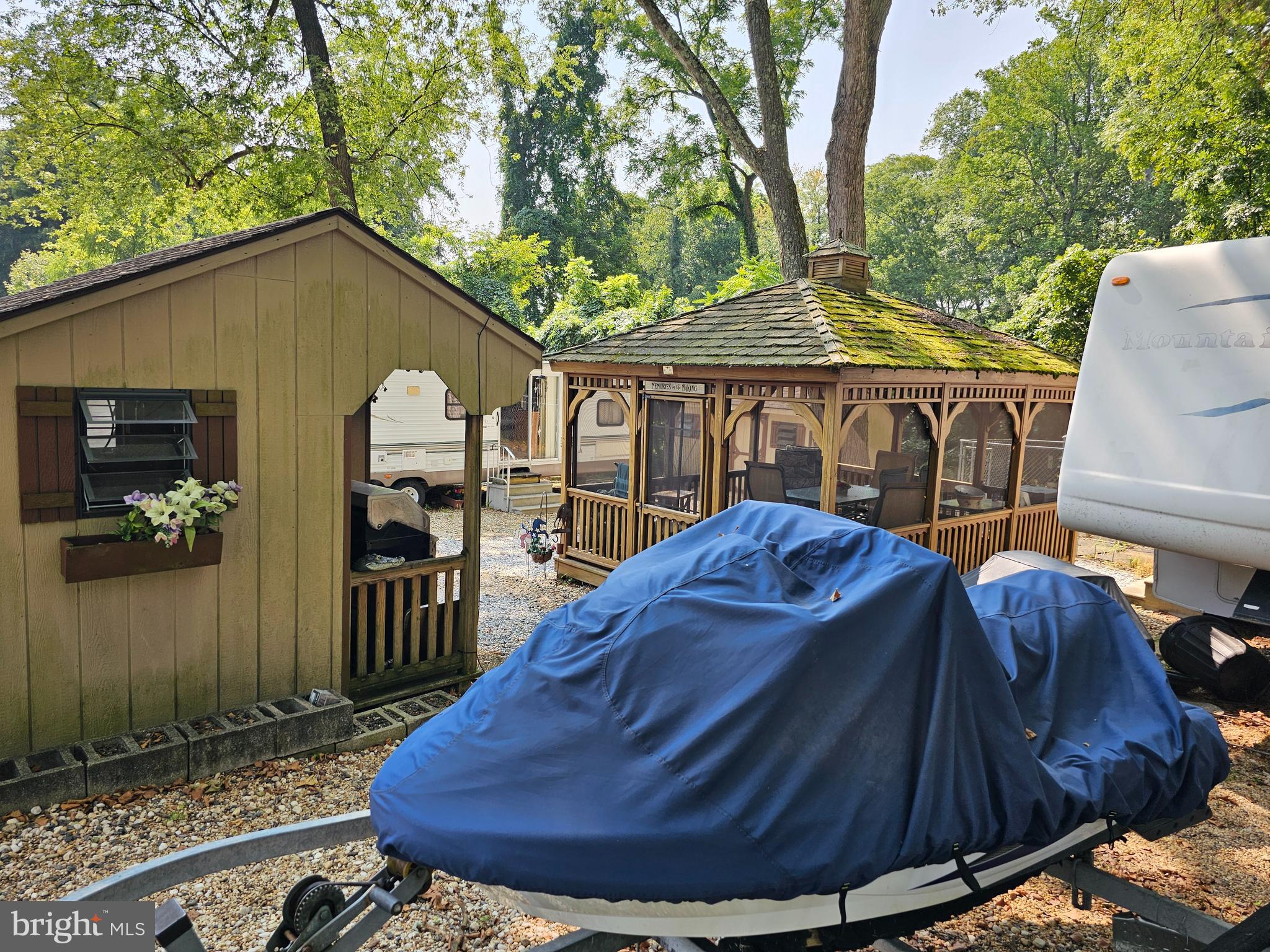 INDIAN ACRES - Residential