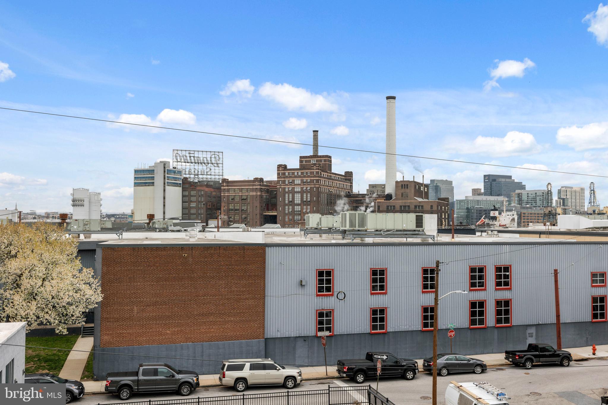 LOCUST POINT - Residential