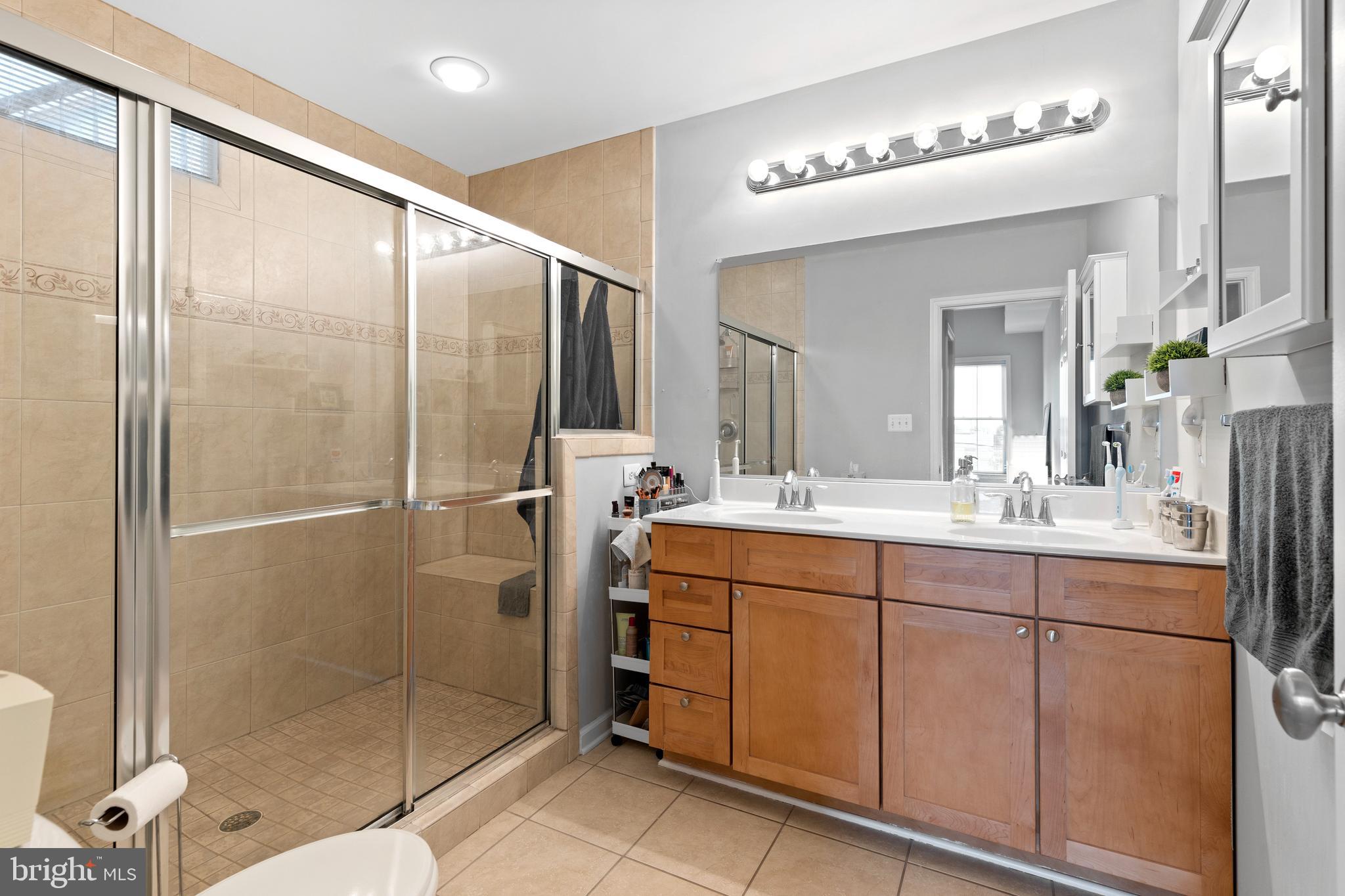 LOCUST POINT - Residential