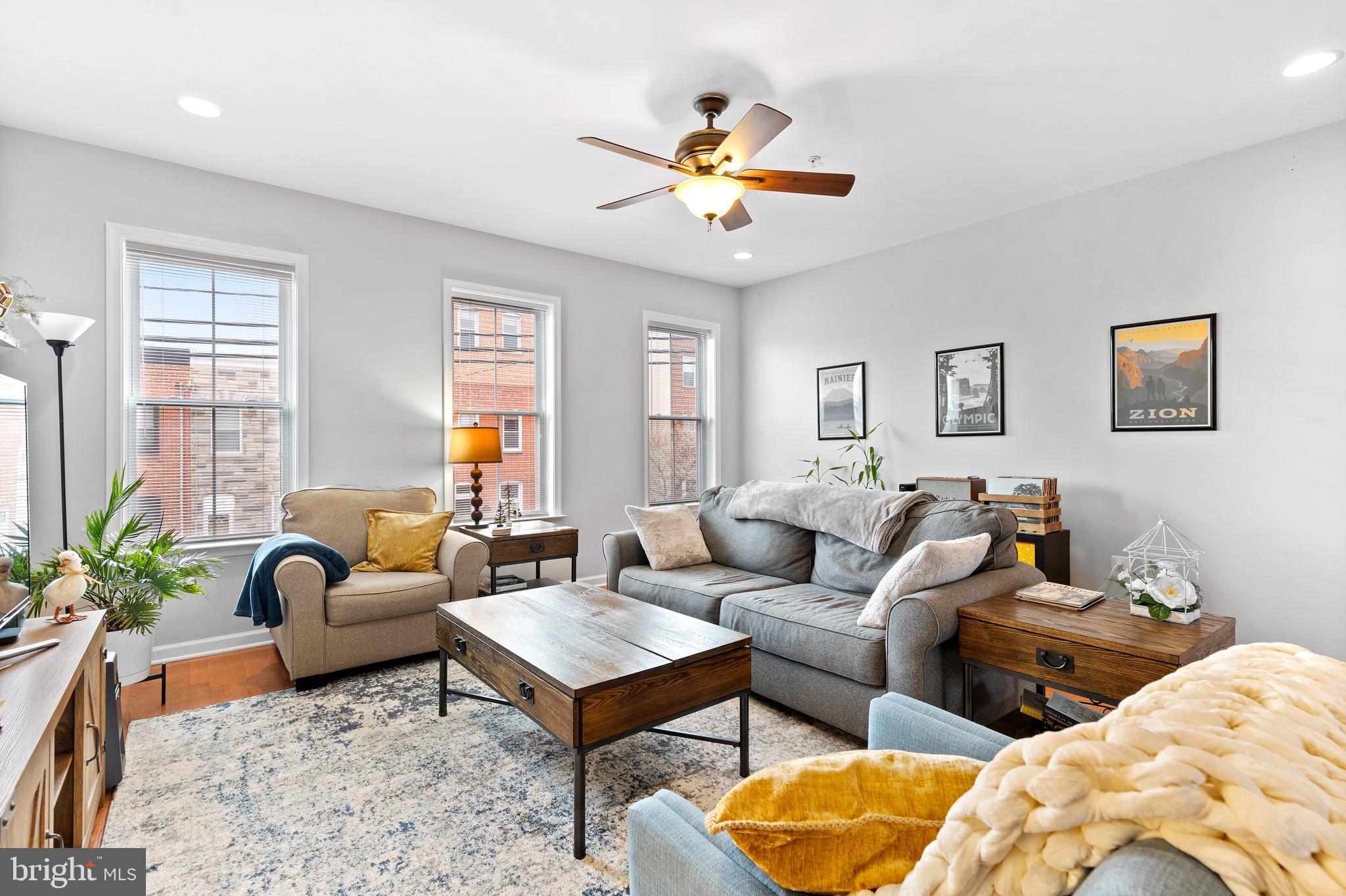 LOCUST POINT - Residential