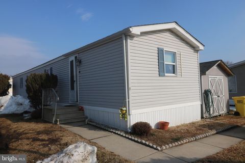 Mobile Home For Sale - 111 Sunflower Lane<br/> MIDDLE RIVER, MD 21220