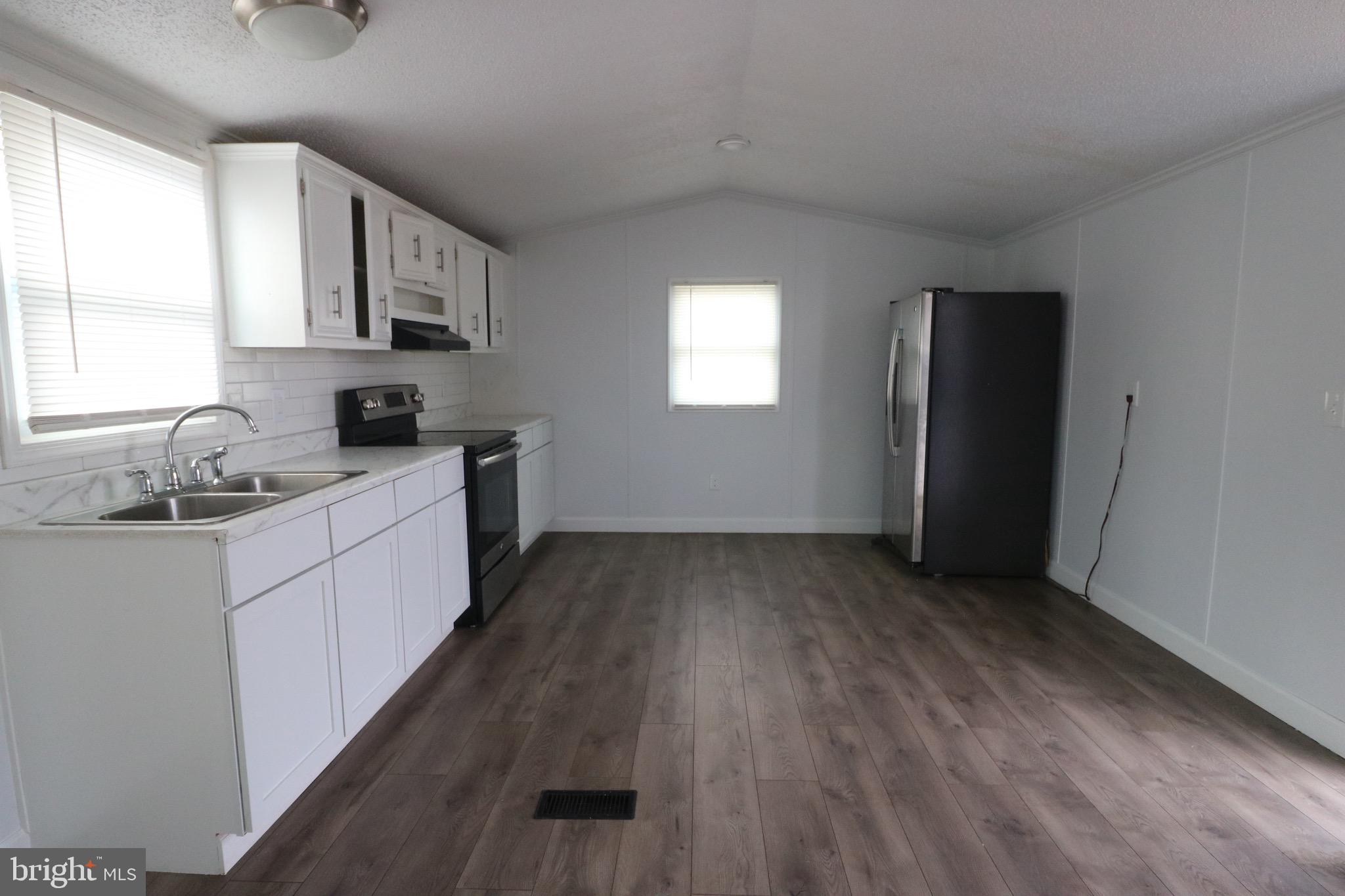 PEPPERMINT WOODS - Residential