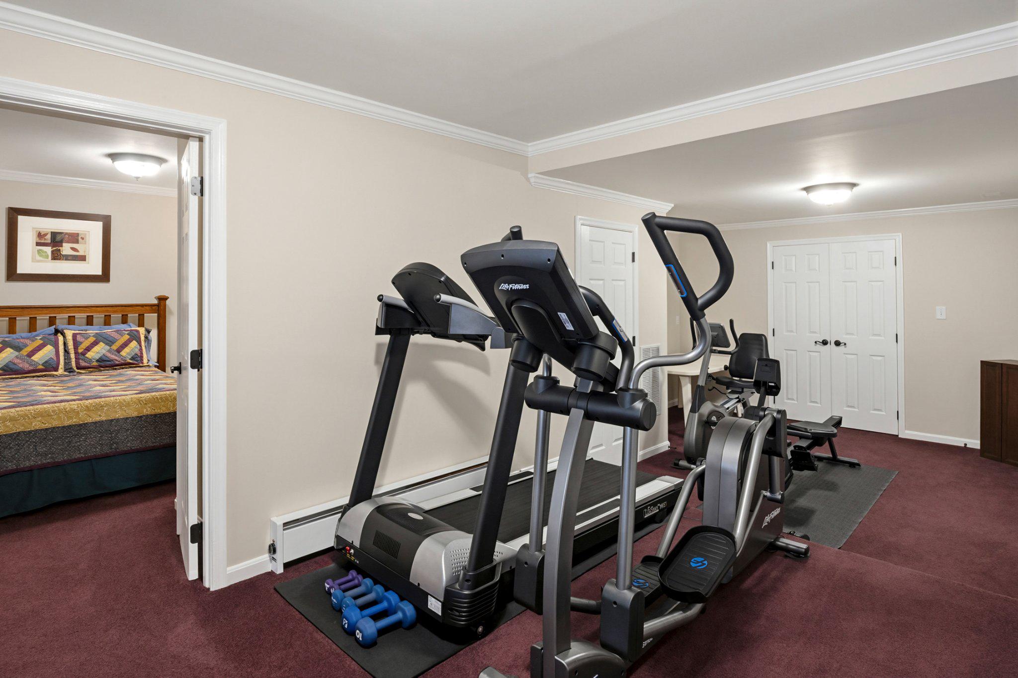 MAPLE CREEK - Residential