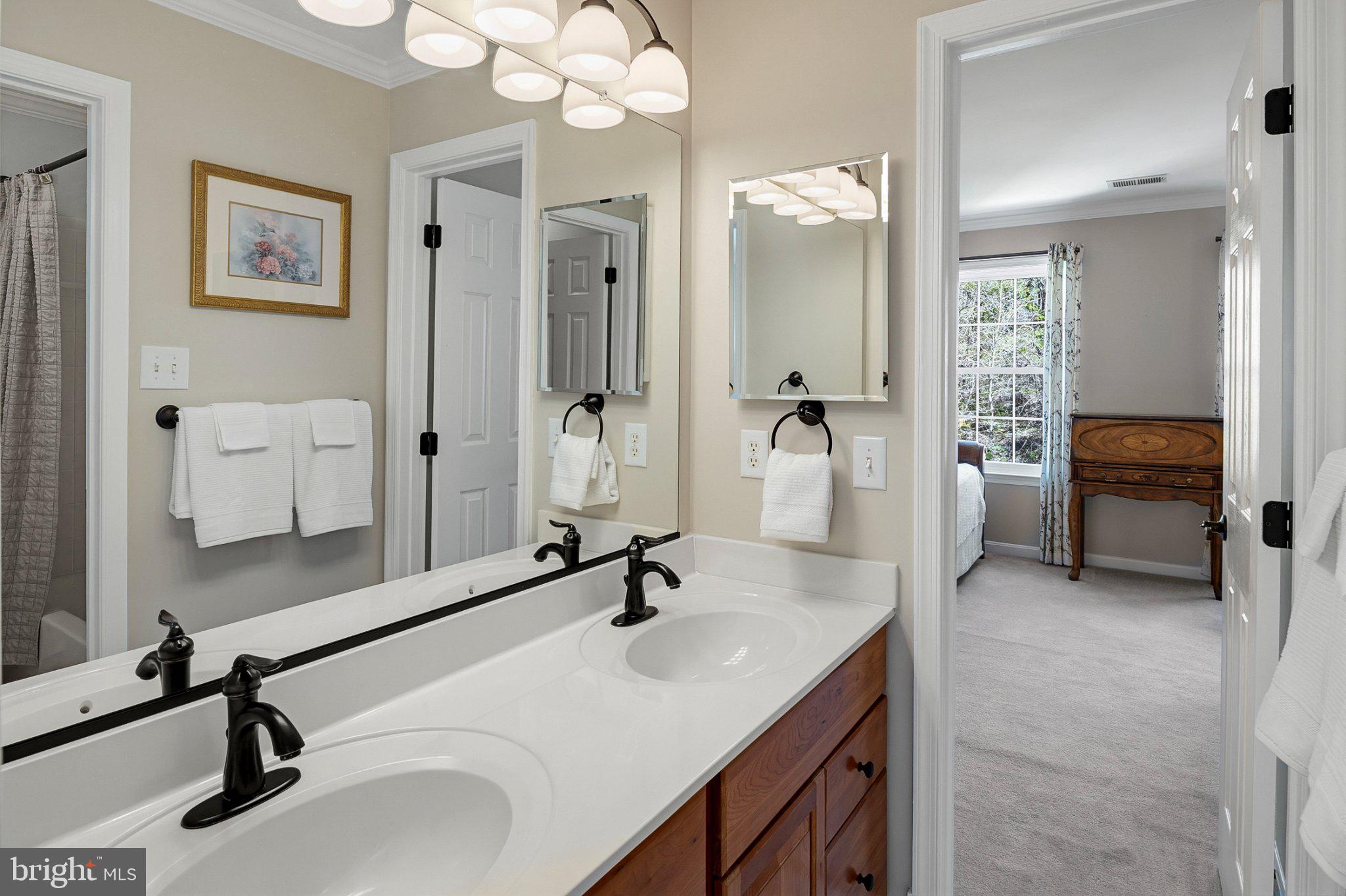 MAPLE CREEK - Residential