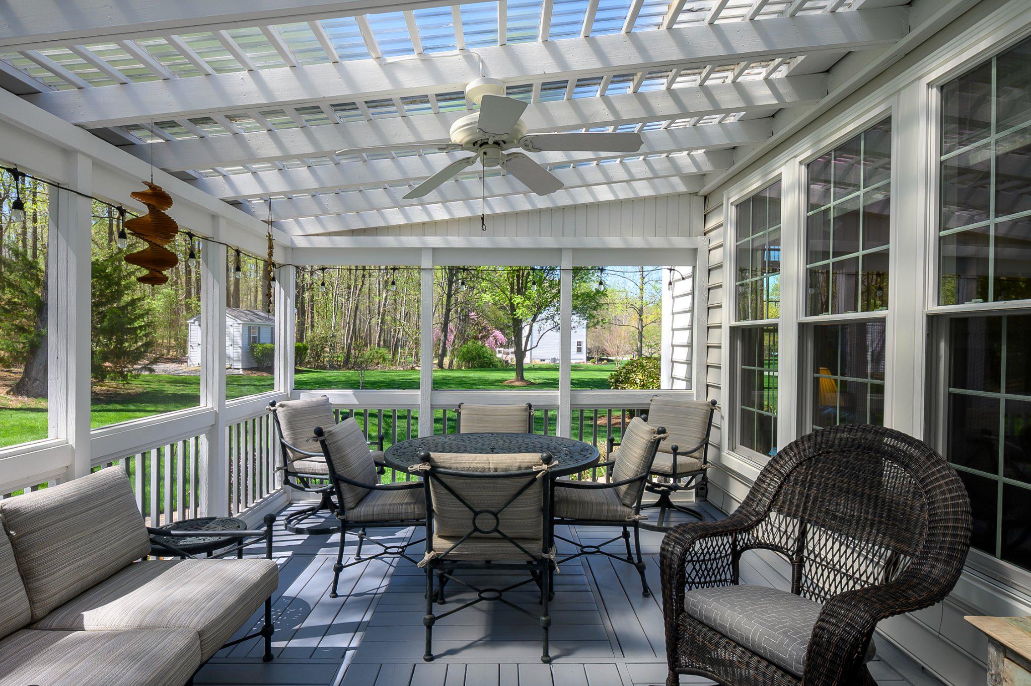 MAPLE CREEK - Residential