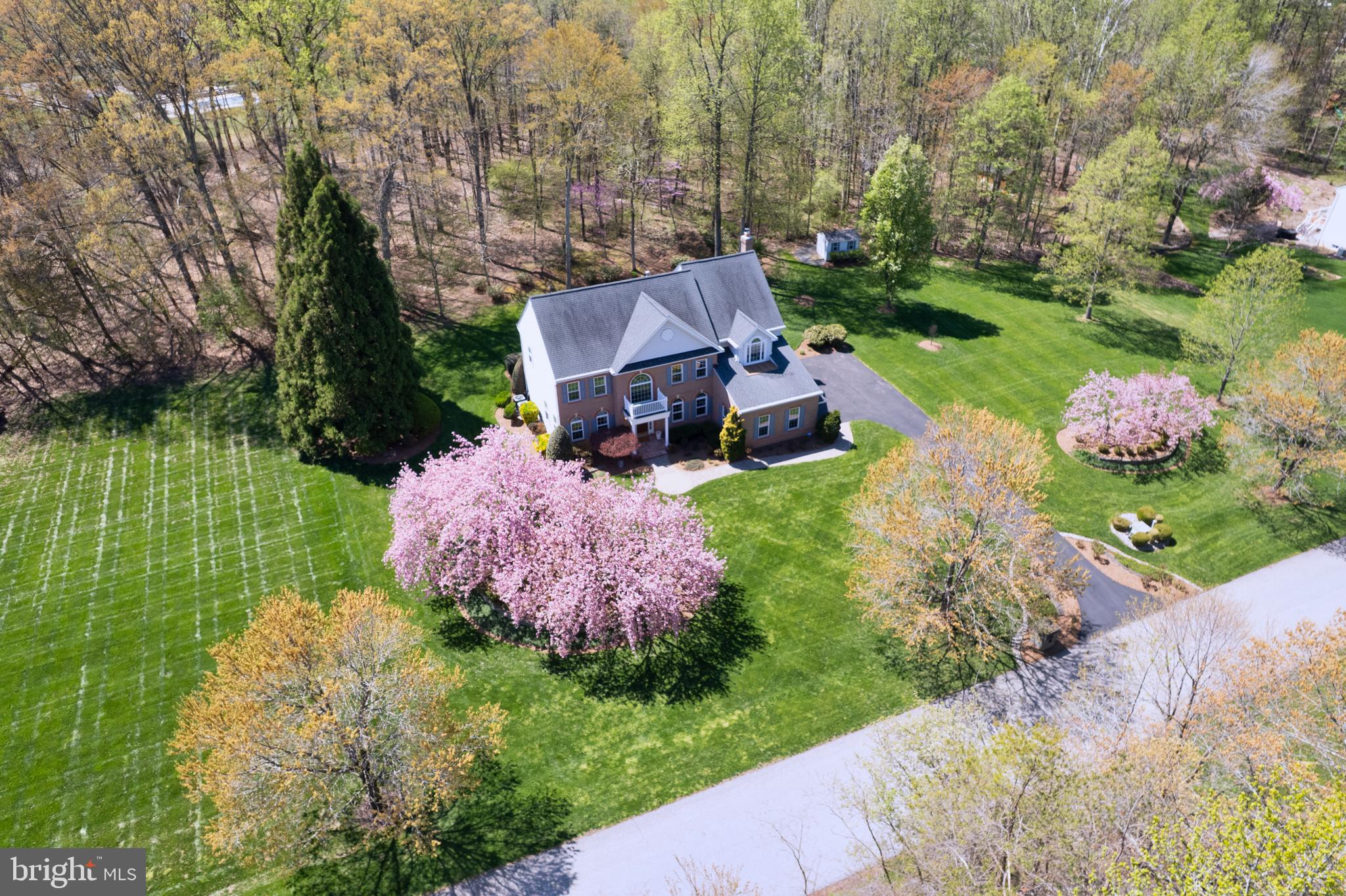 MAPLE CREEK - Residential