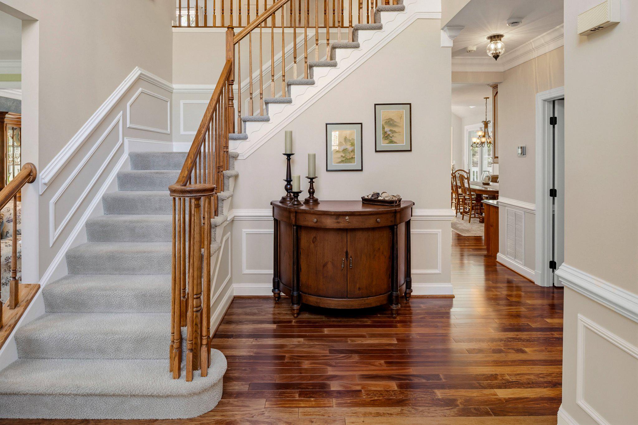 MAPLE CREEK - Residential