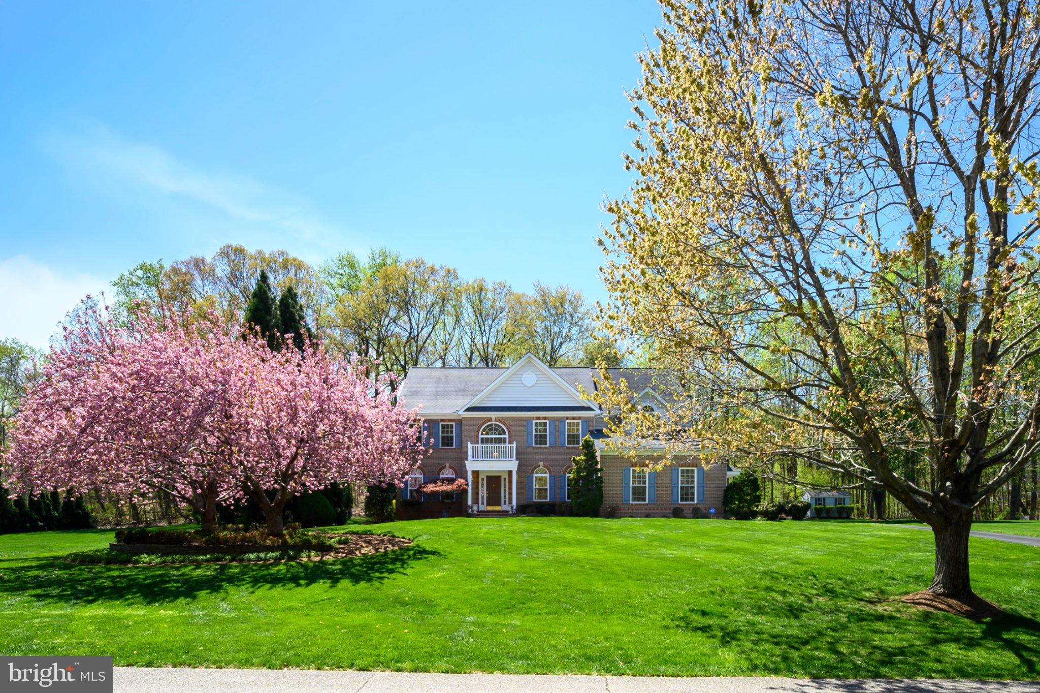 205 MAPLE CREEK LANE