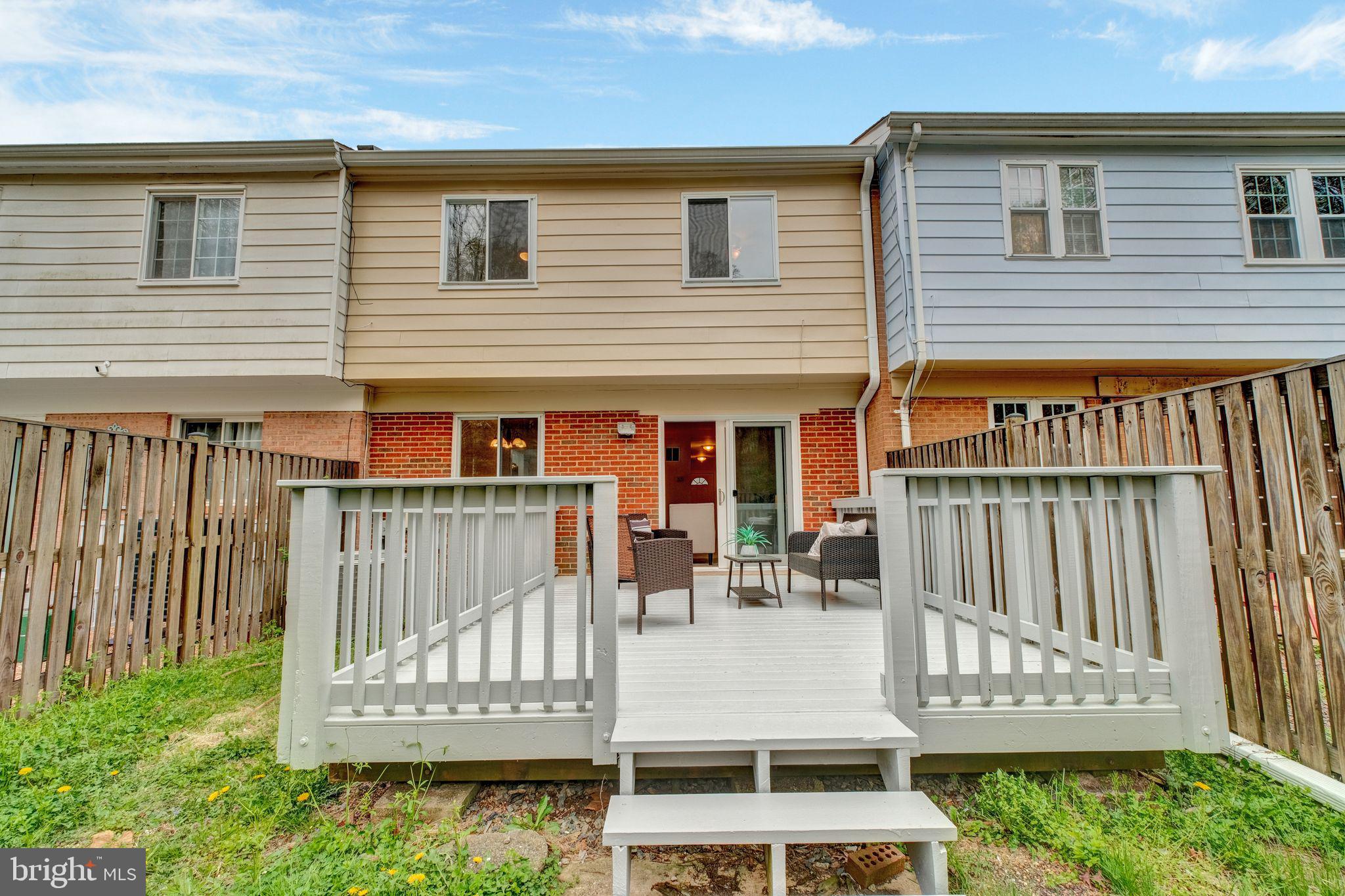 BURKE STATION SQUARE - Residential