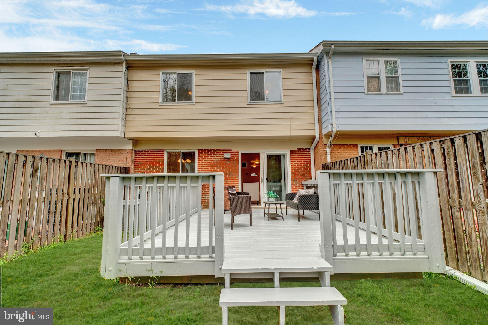 BURKE STATION SQUARE - Residential