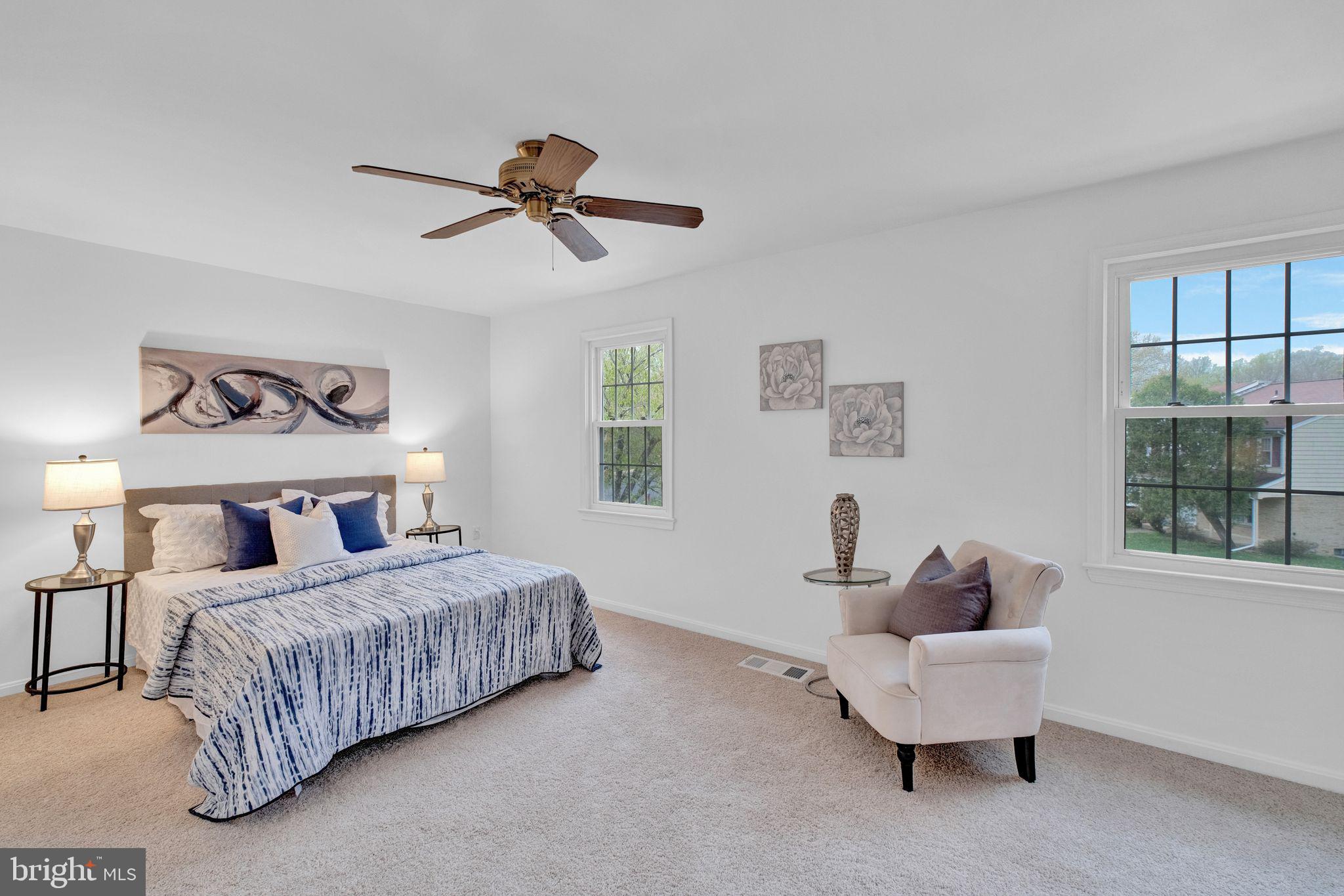 BURKE STATION SQUARE - Residential