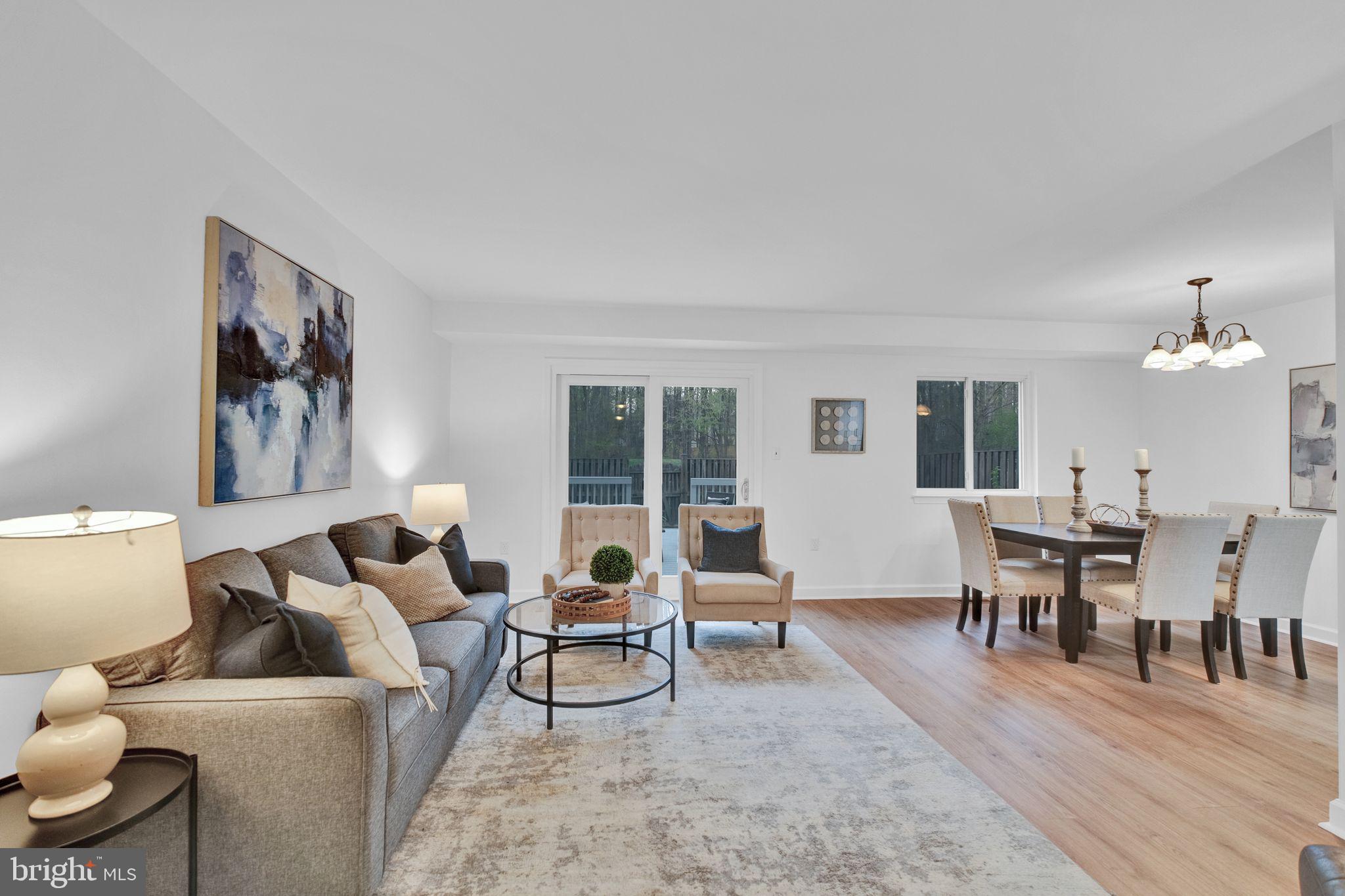 BURKE STATION SQUARE - Residential