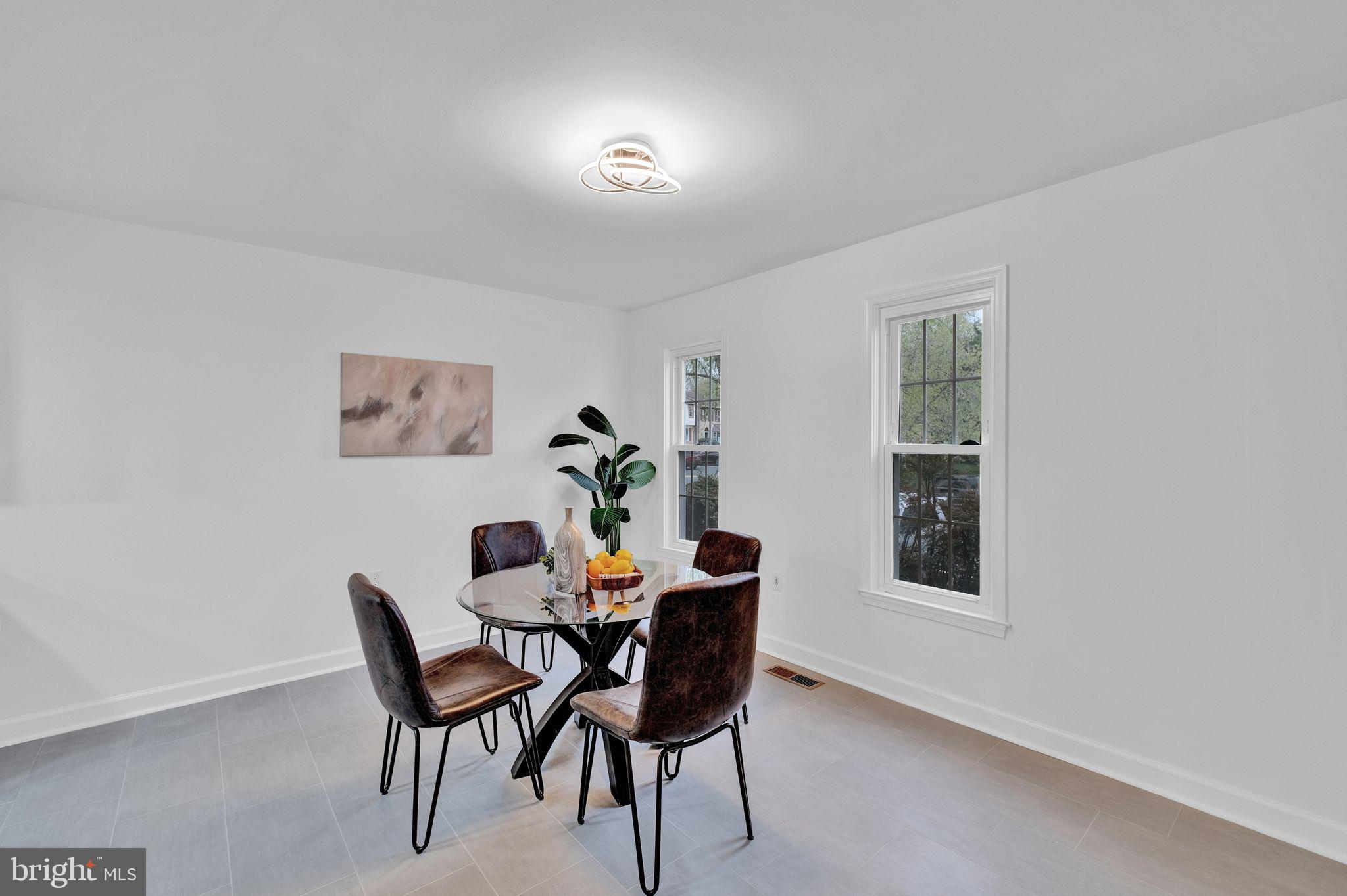 BURKE STATION SQUARE - Residential