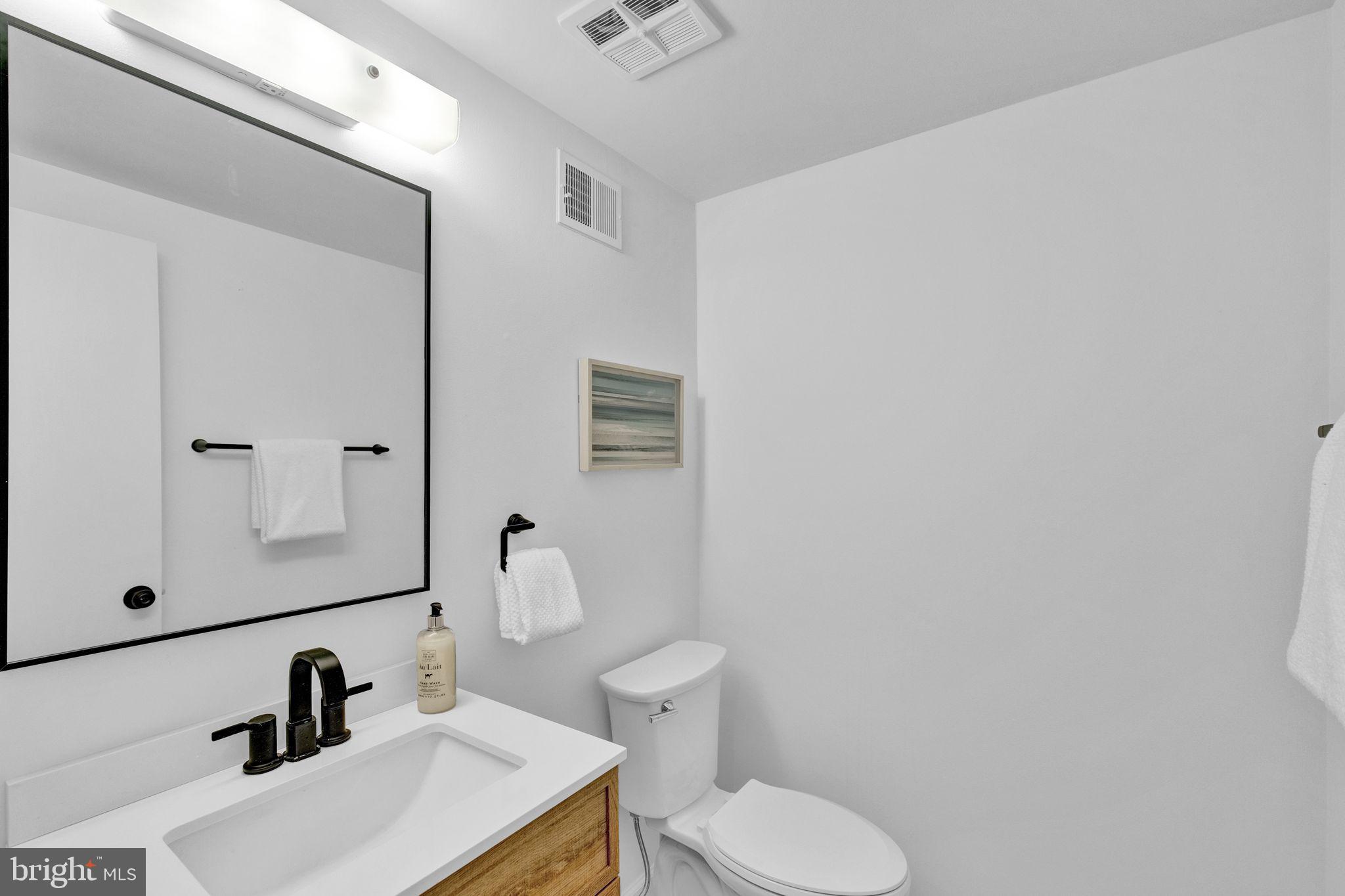 BURKE STATION SQUARE - Residential