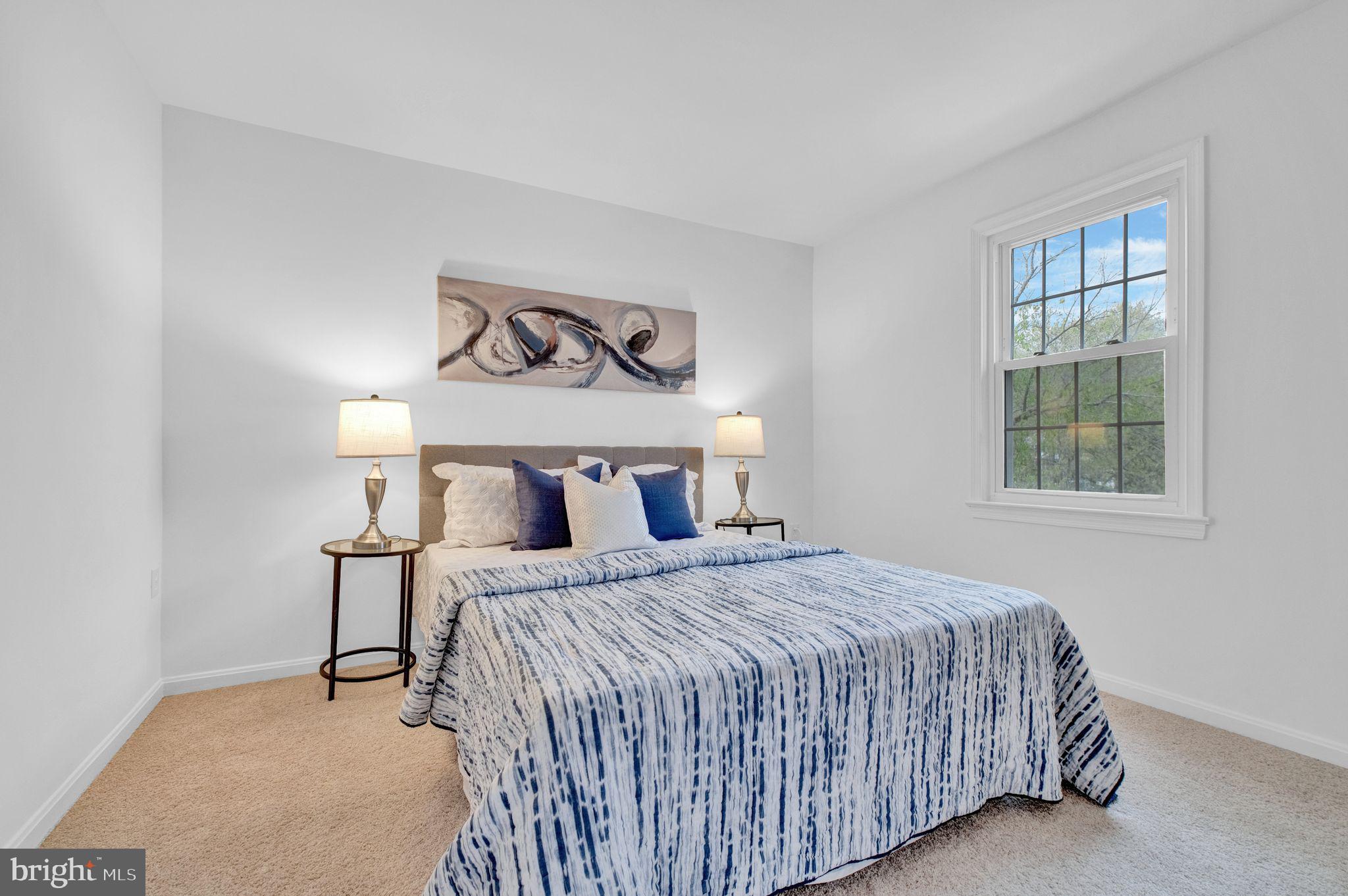 BURKE STATION SQUARE - Residential