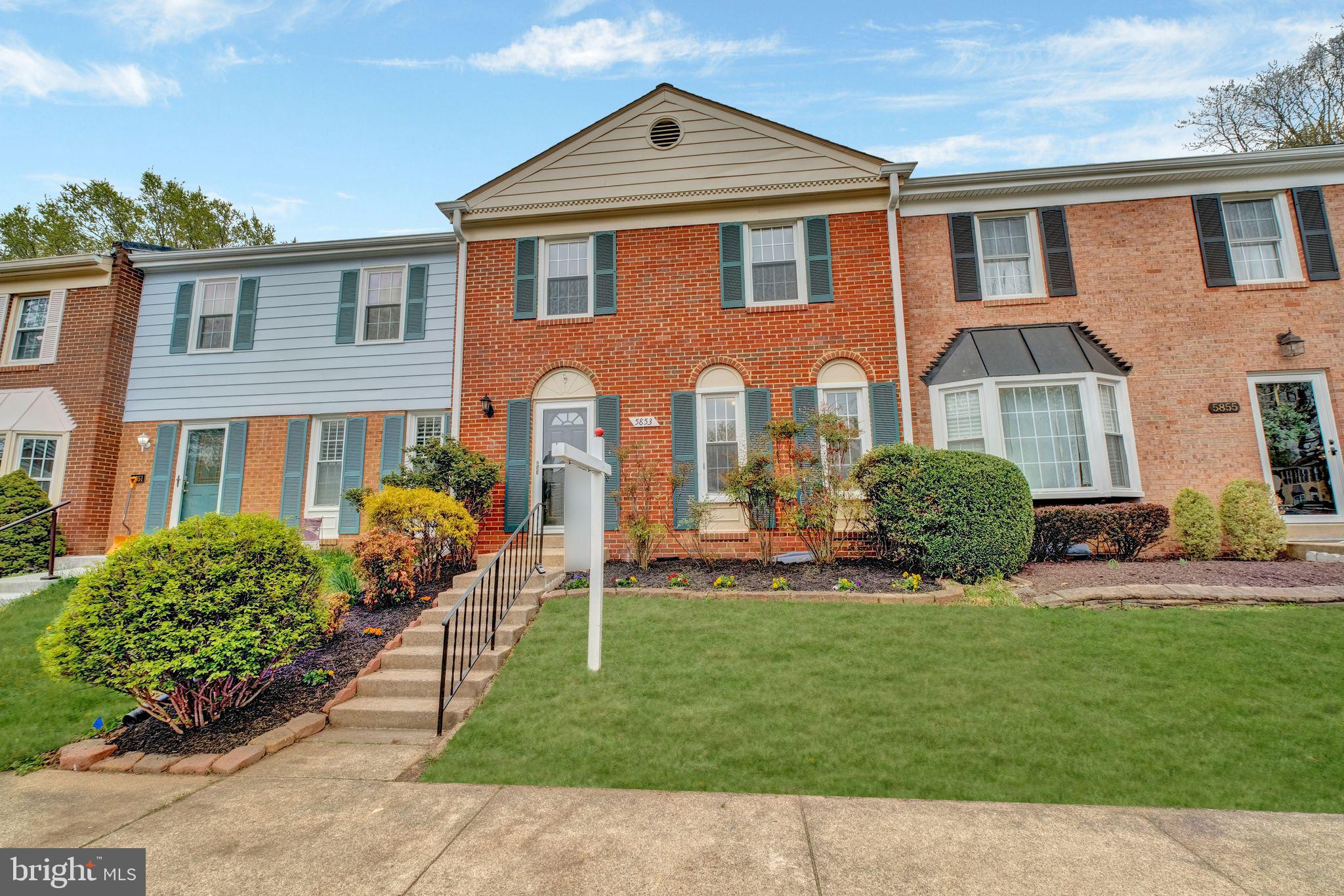 BURKE STATION SQUARE - Residential