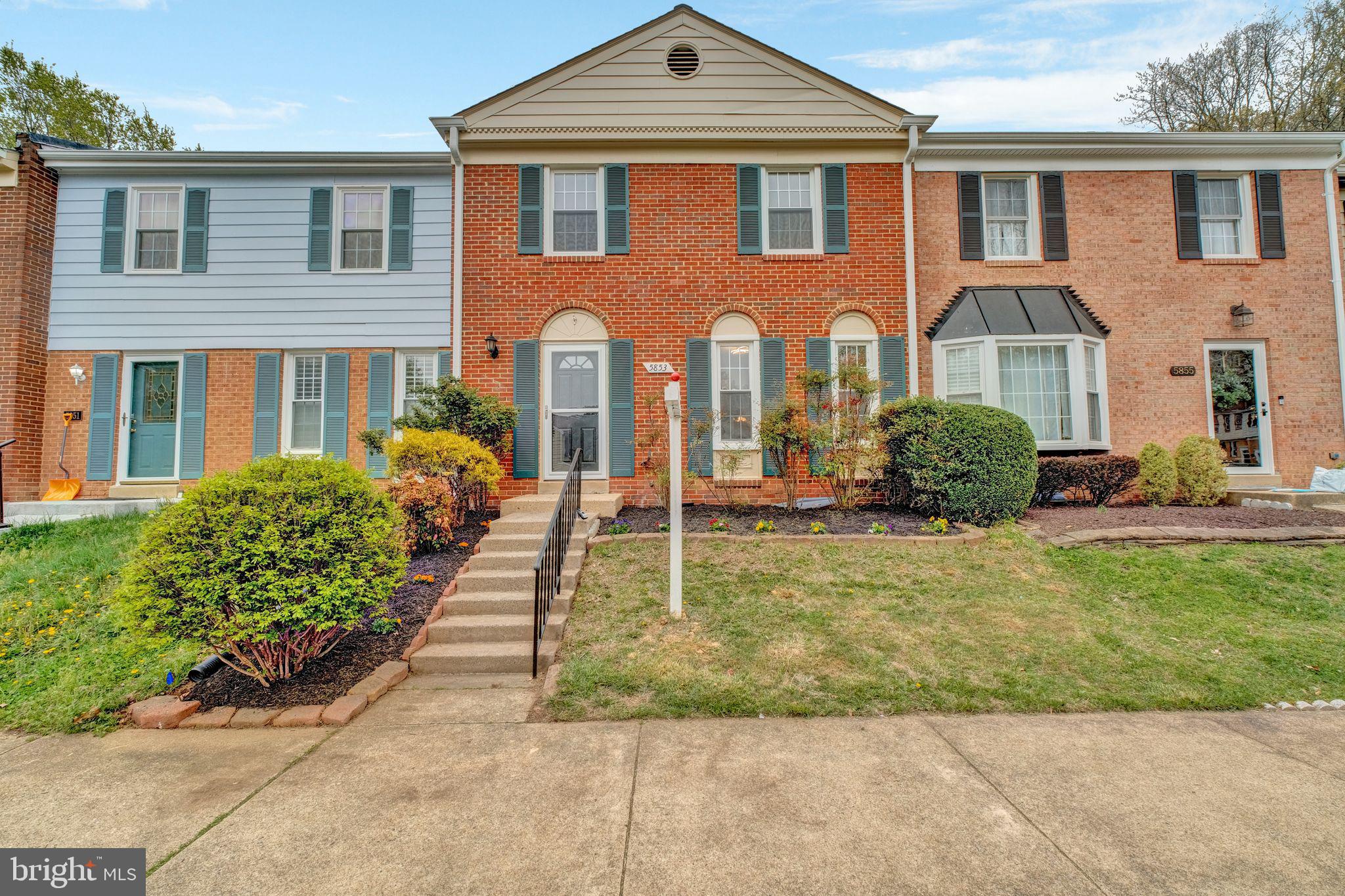 BURKE STATION SQUARE - Residential