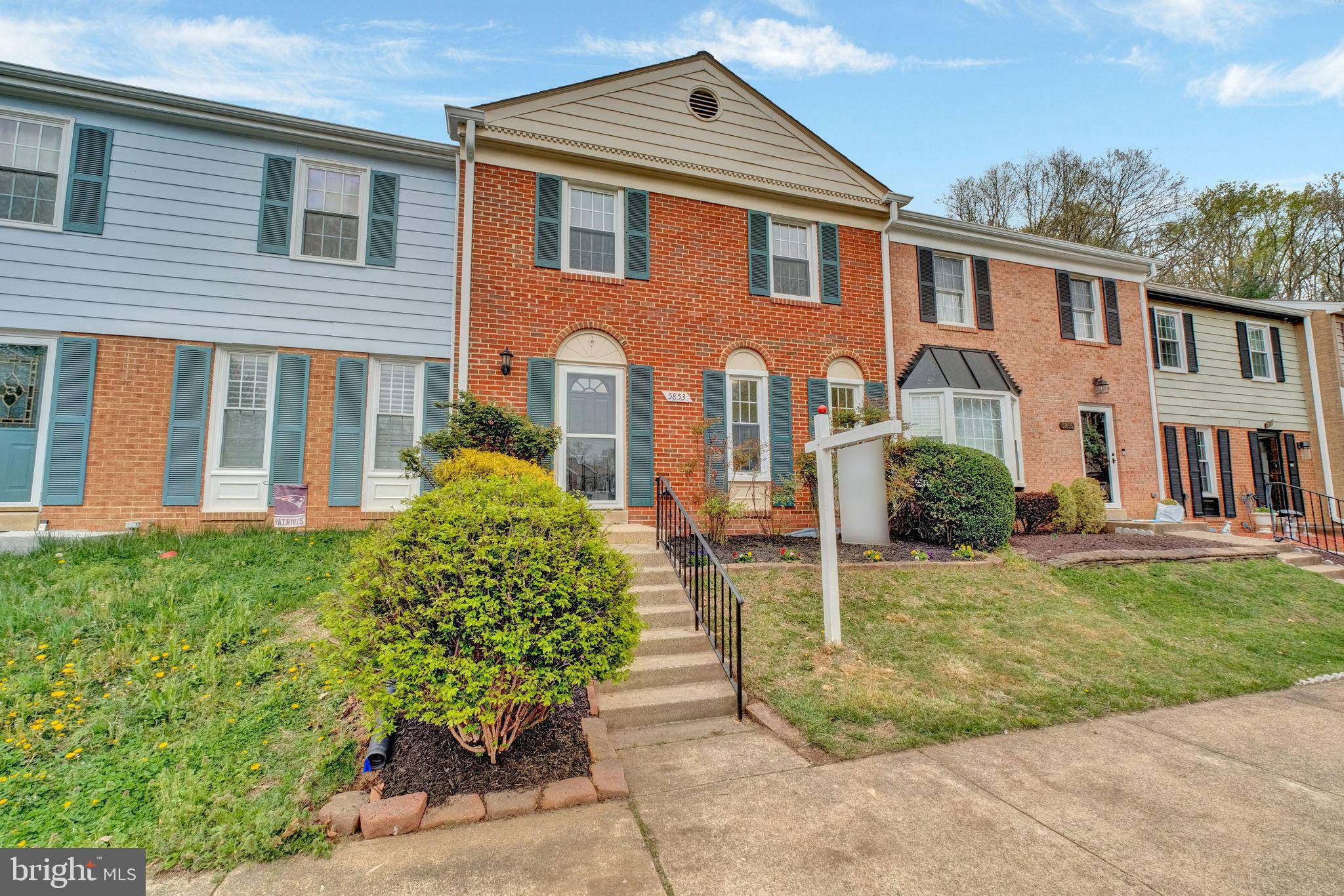 BURKE STATION SQUARE - Residential