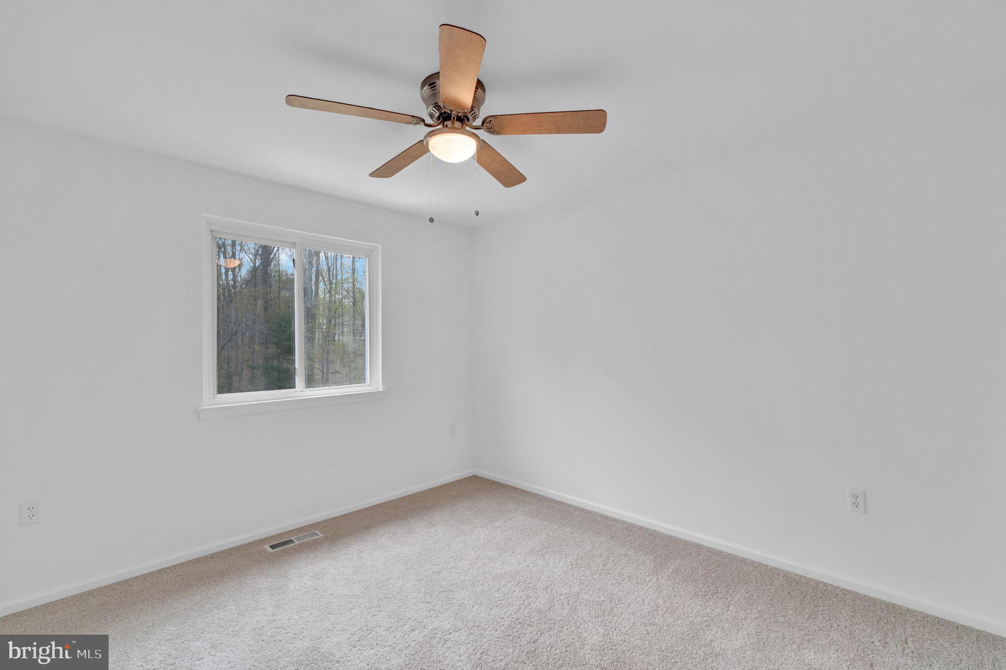 BURKE STATION SQUARE - Residential