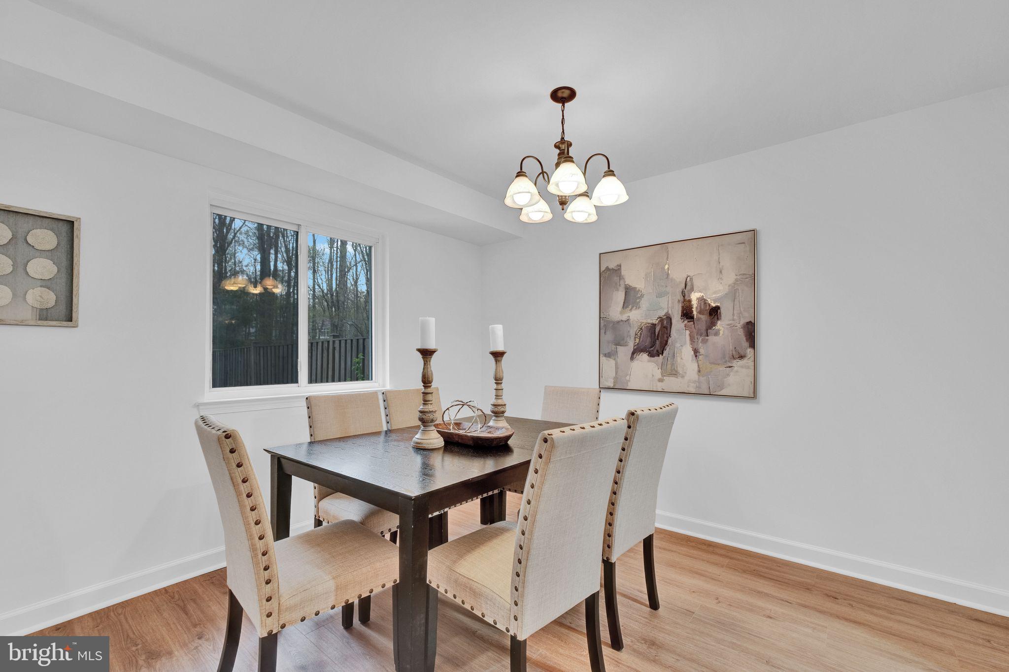 BURKE STATION SQUARE - Residential