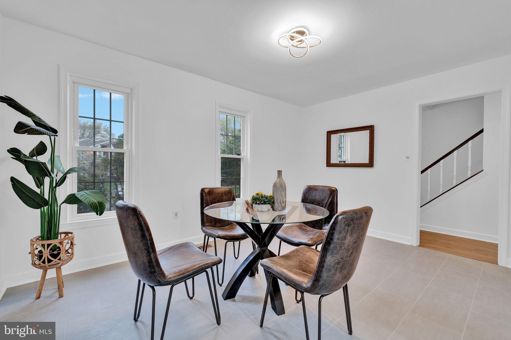 BURKE STATION SQUARE - Residential