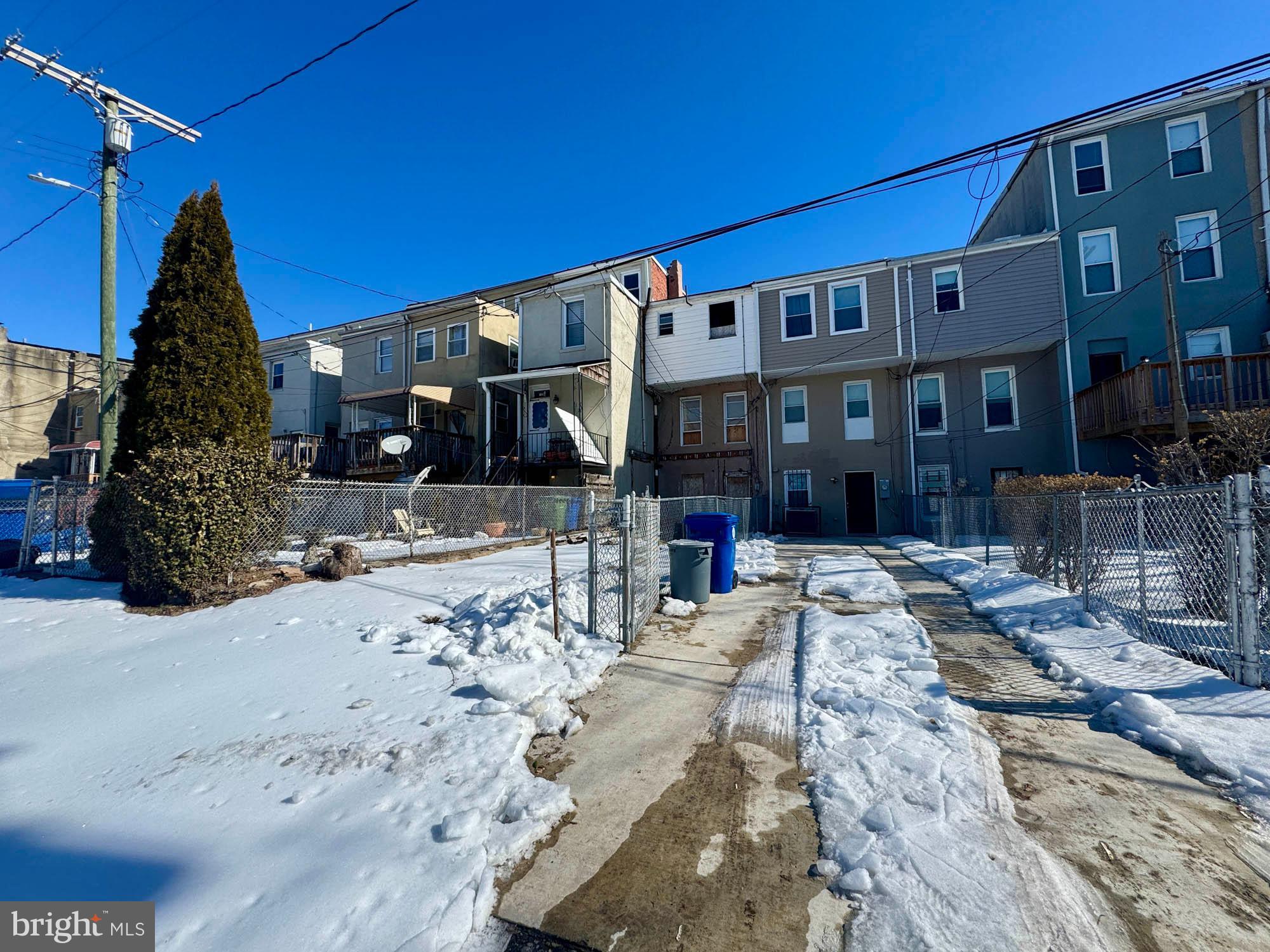 SANDTOWN-WINCHESTER - Residential