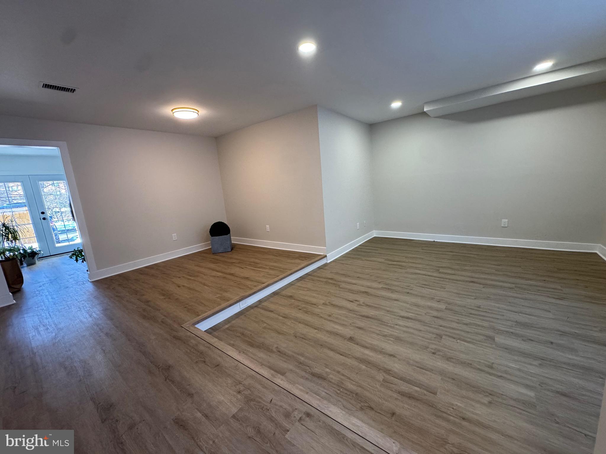 CROFTON MEWS - Residential