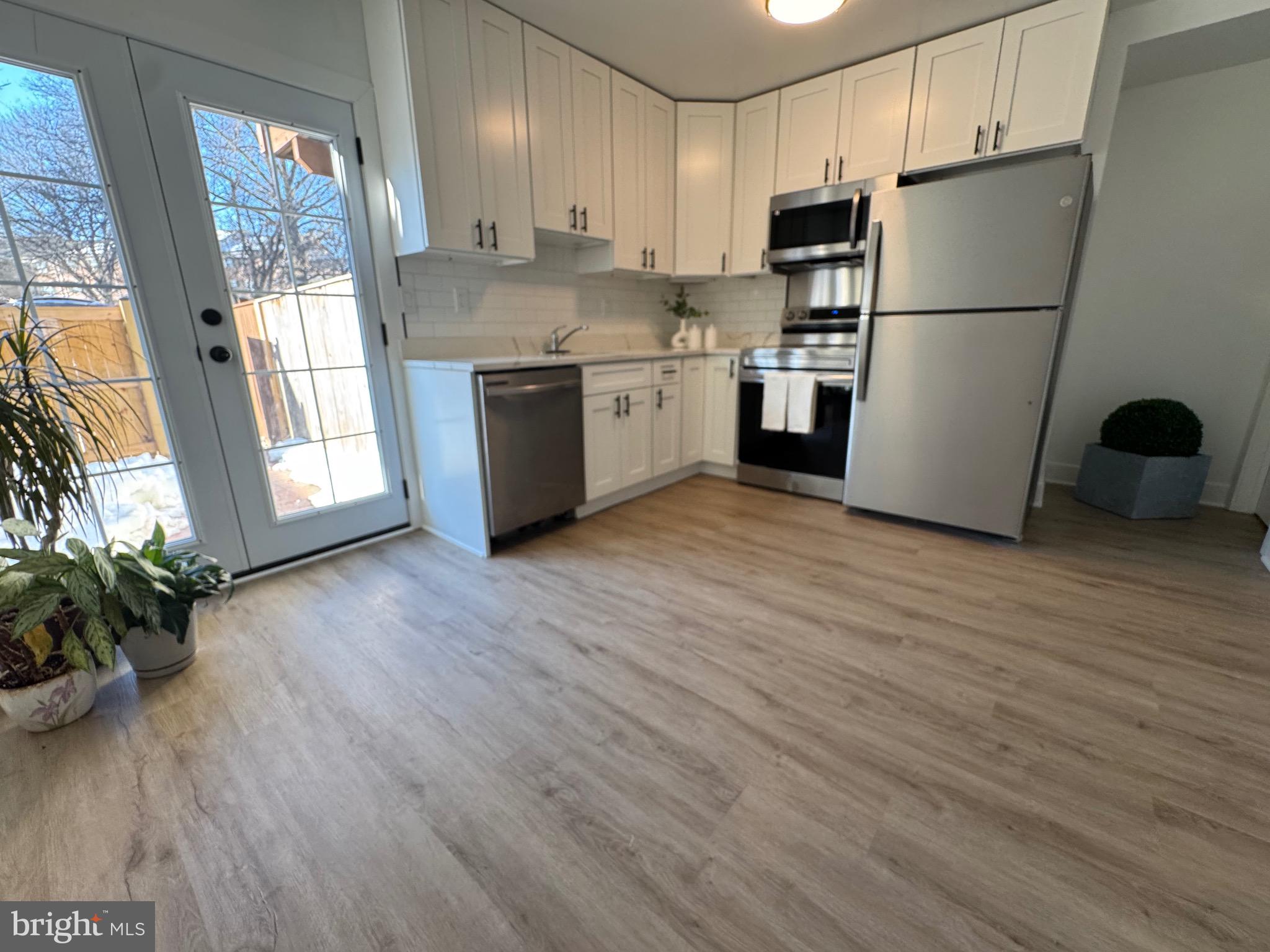 CROFTON MEWS - Residential