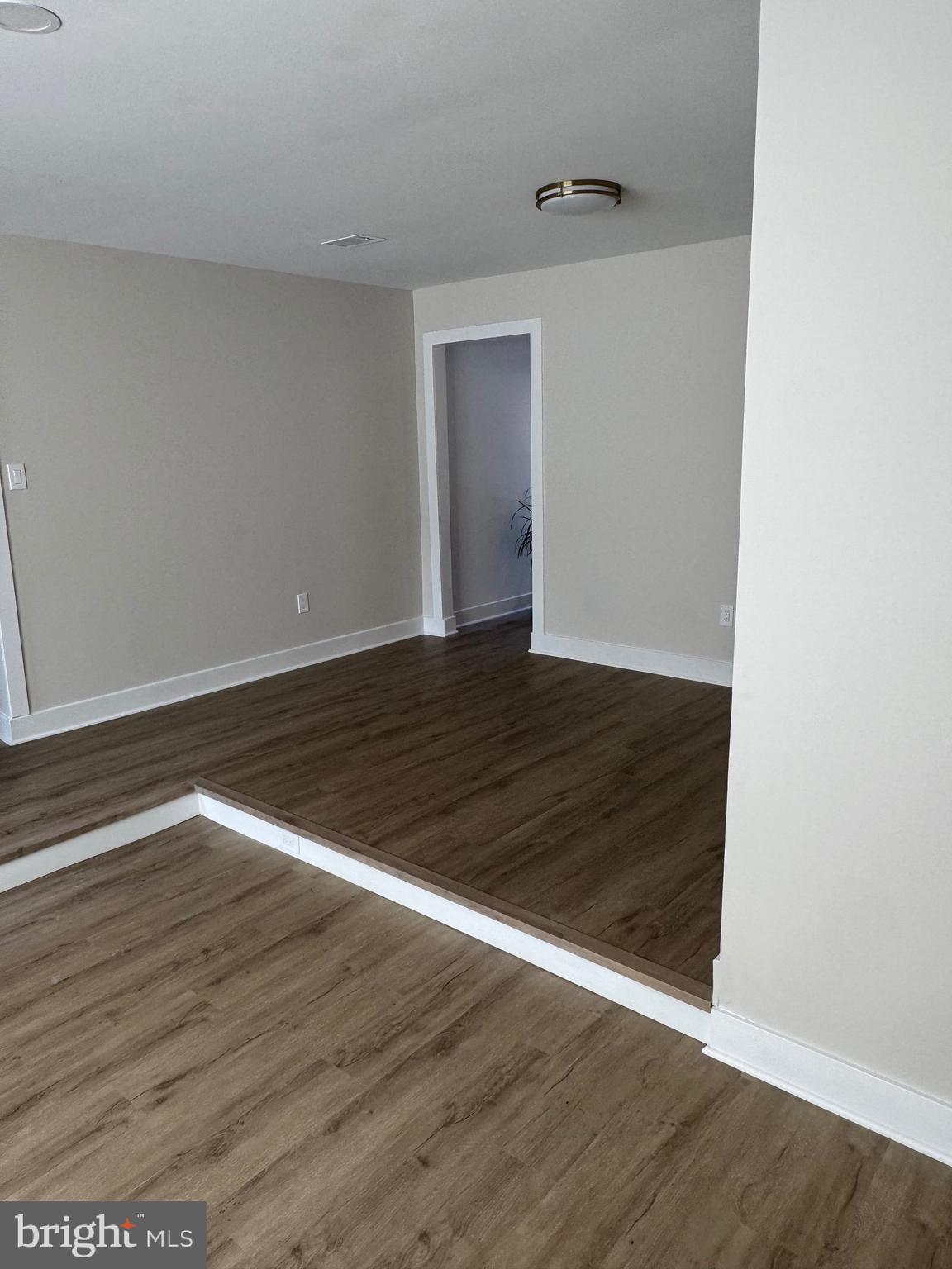 CROFTON MEWS - Residential