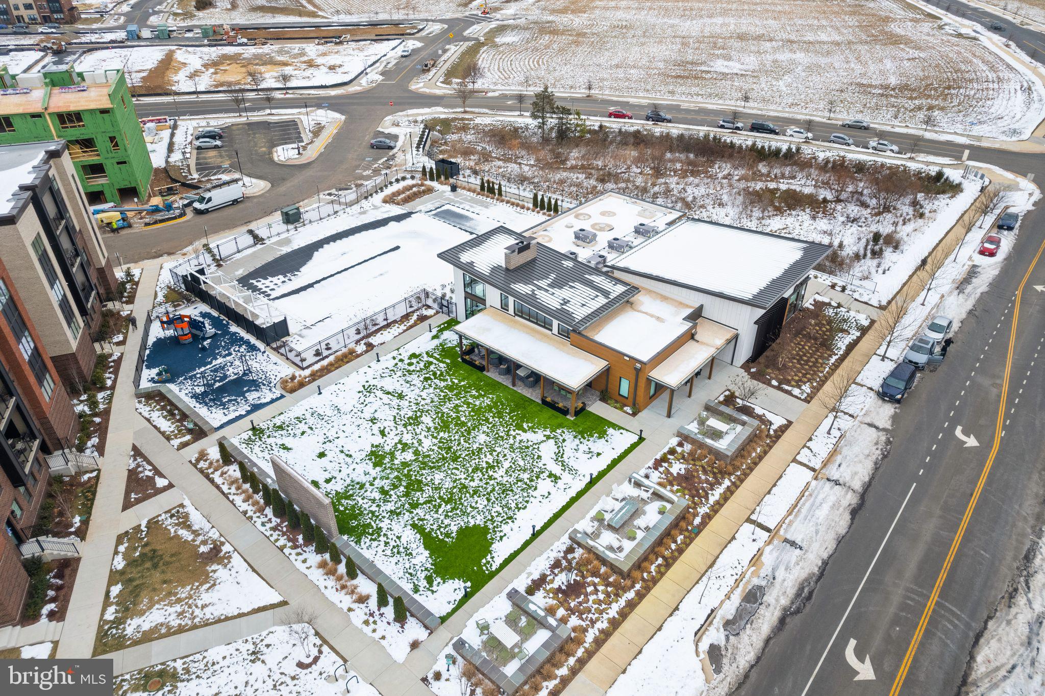 METRO WALK AT MOOREFIELD STATION - Residential Lease