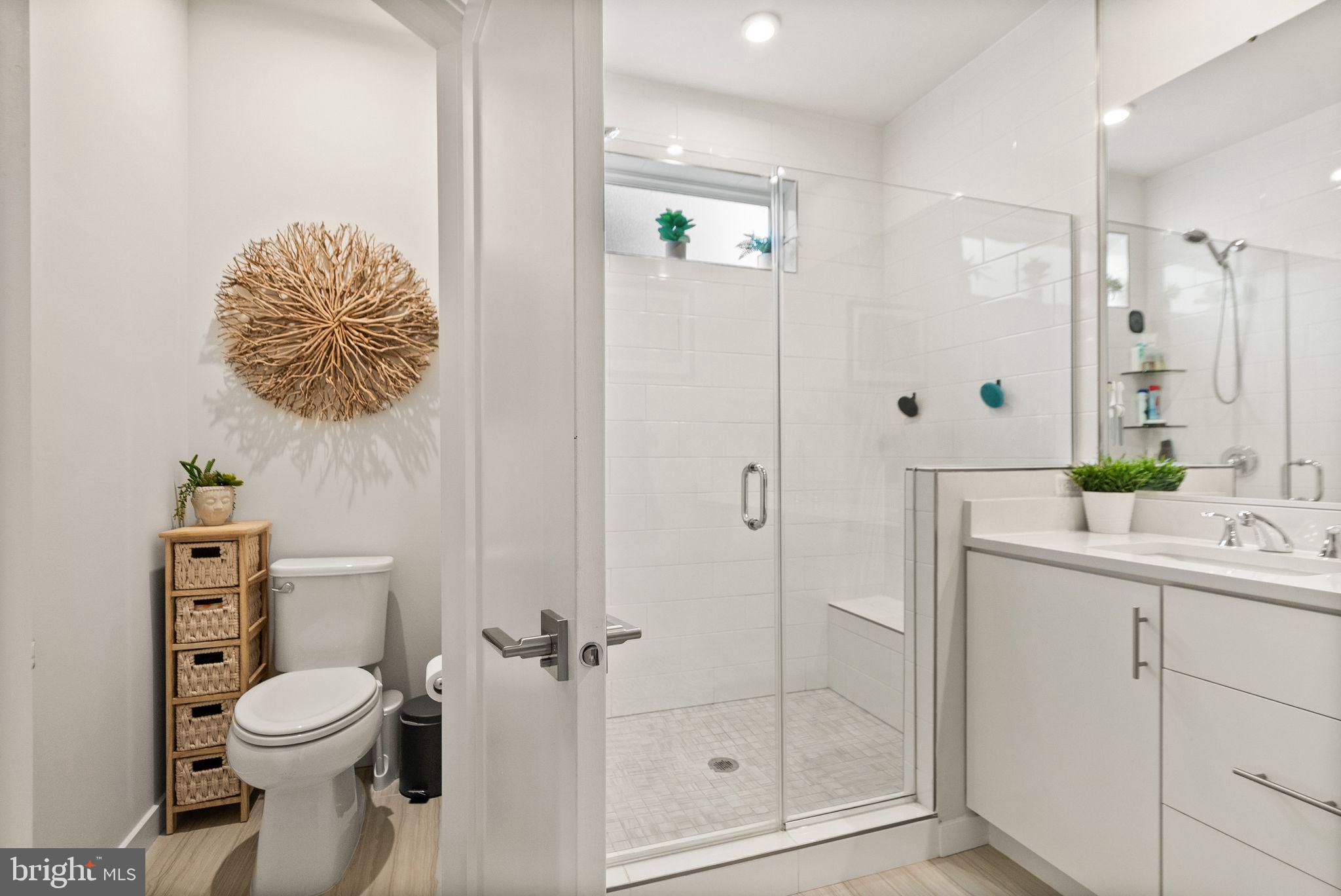 METRO WALK AT MOOREFIELD STATION - Residential Lease