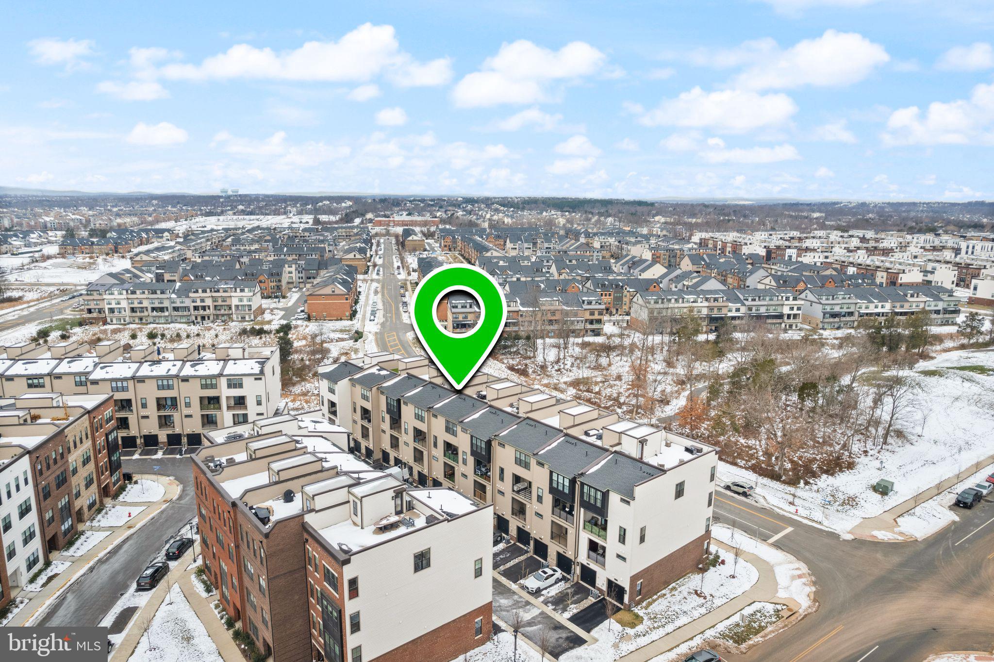 METRO WALK AT MOOREFIELD STATION - Residential Lease