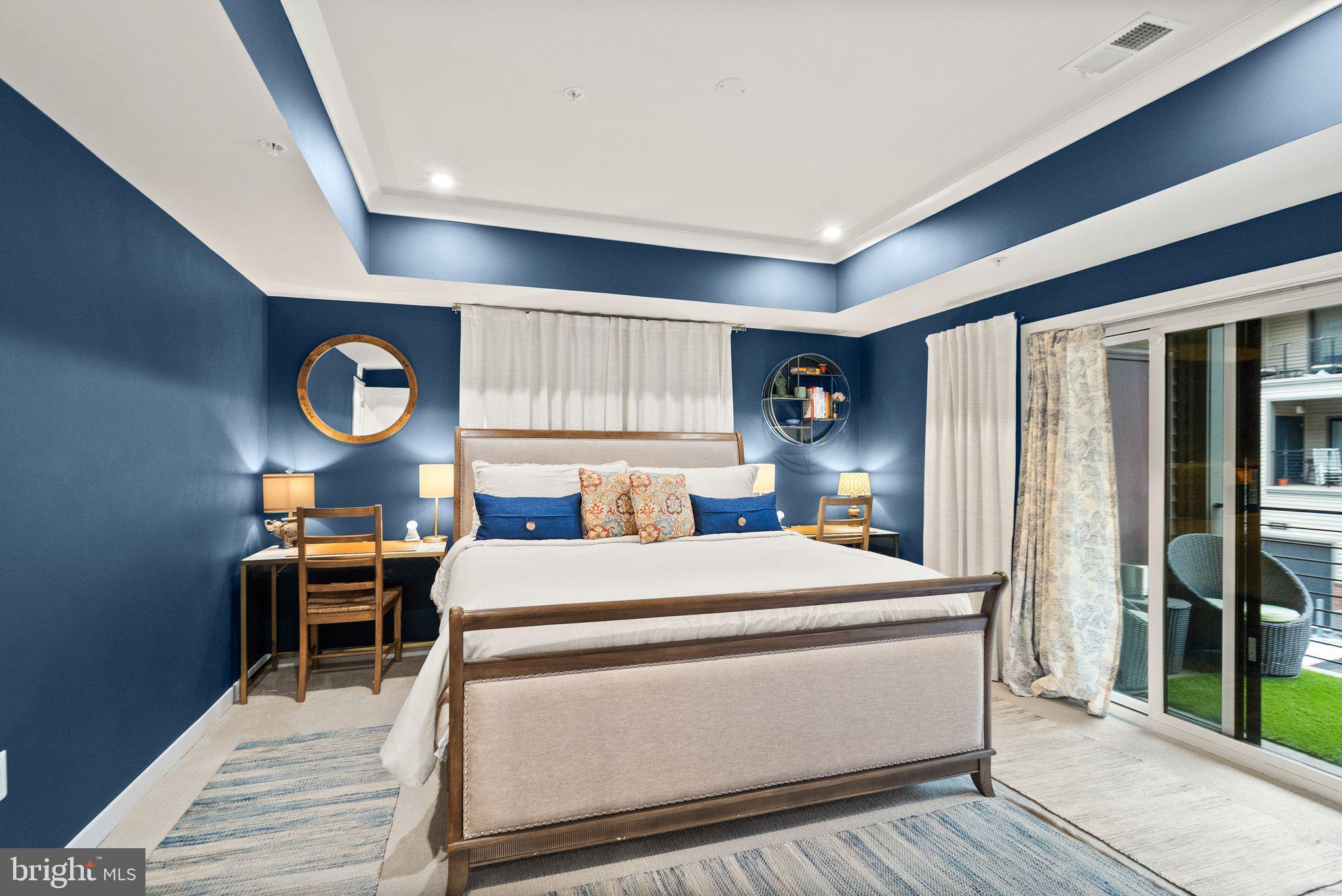 METRO WALK AT MOOREFIELD STATION - Residential Lease