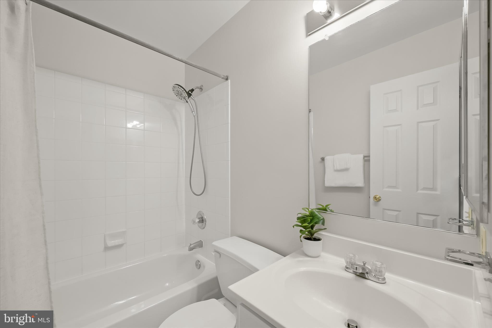 VILLAGE OF LONG REACH - Residential