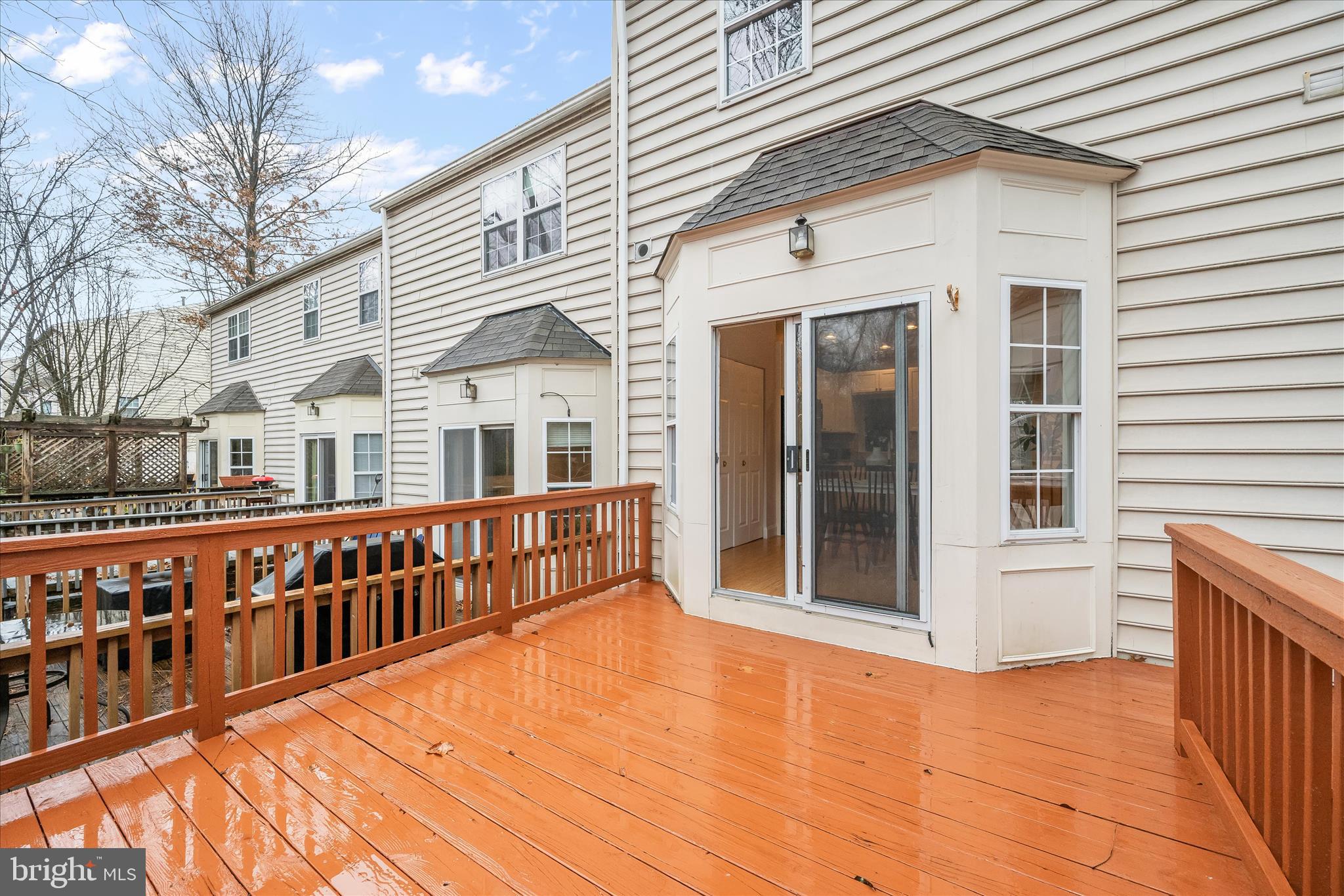 VILLAGE OF LONG REACH - Residential