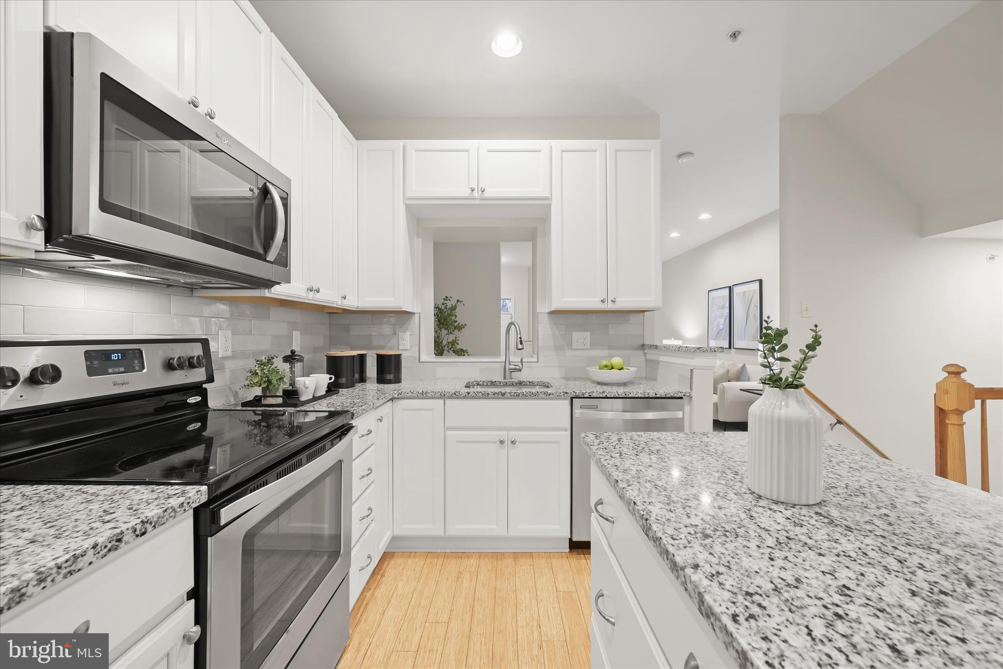 VILLAGE OF LONG REACH - Residential