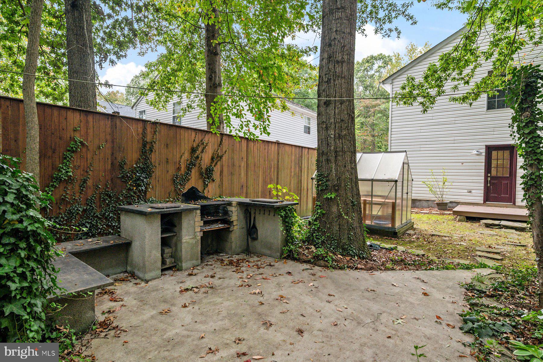 BACK BAY BEACH - Residential