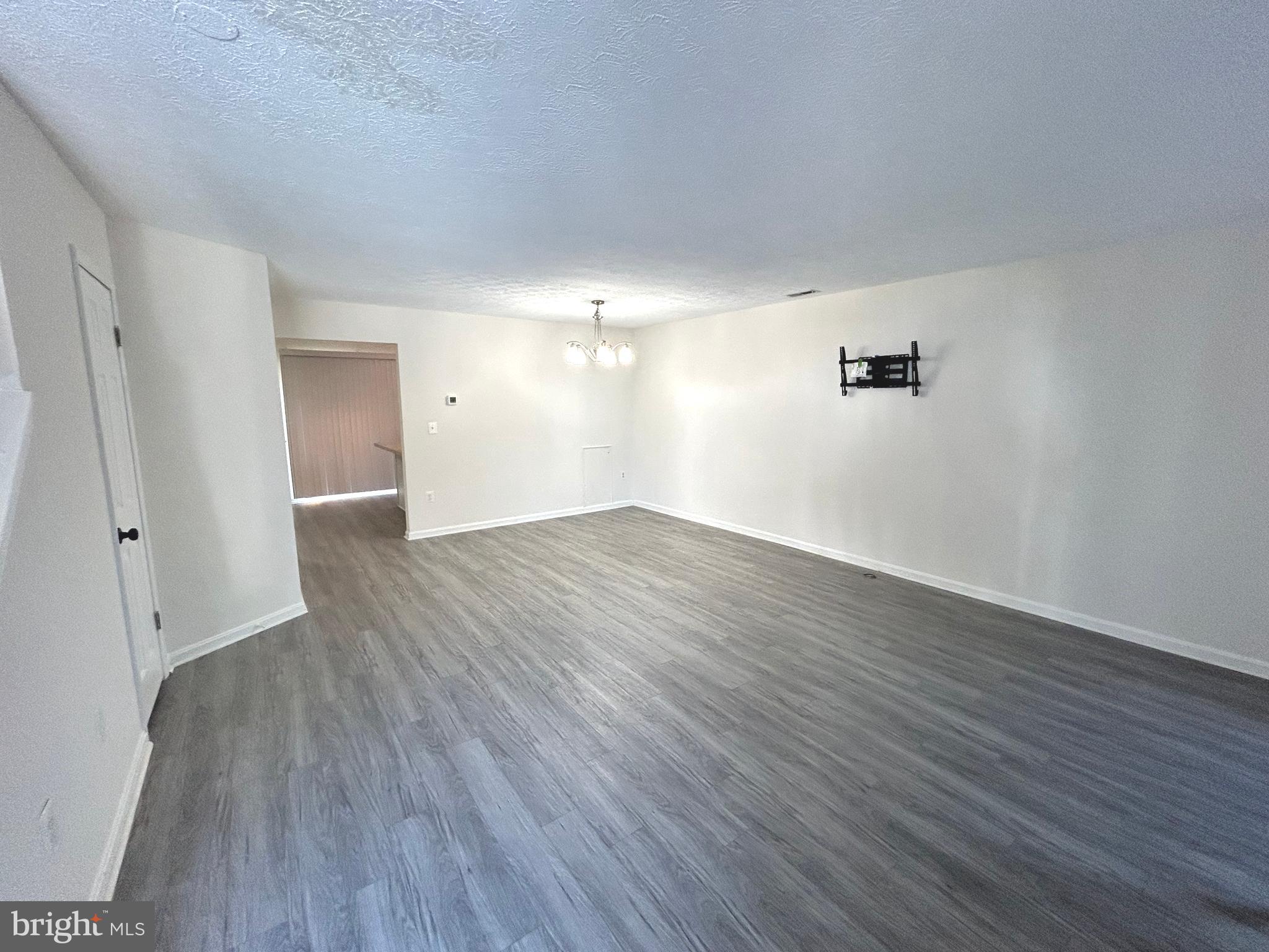 MARINERS LANDING - Residential Lease