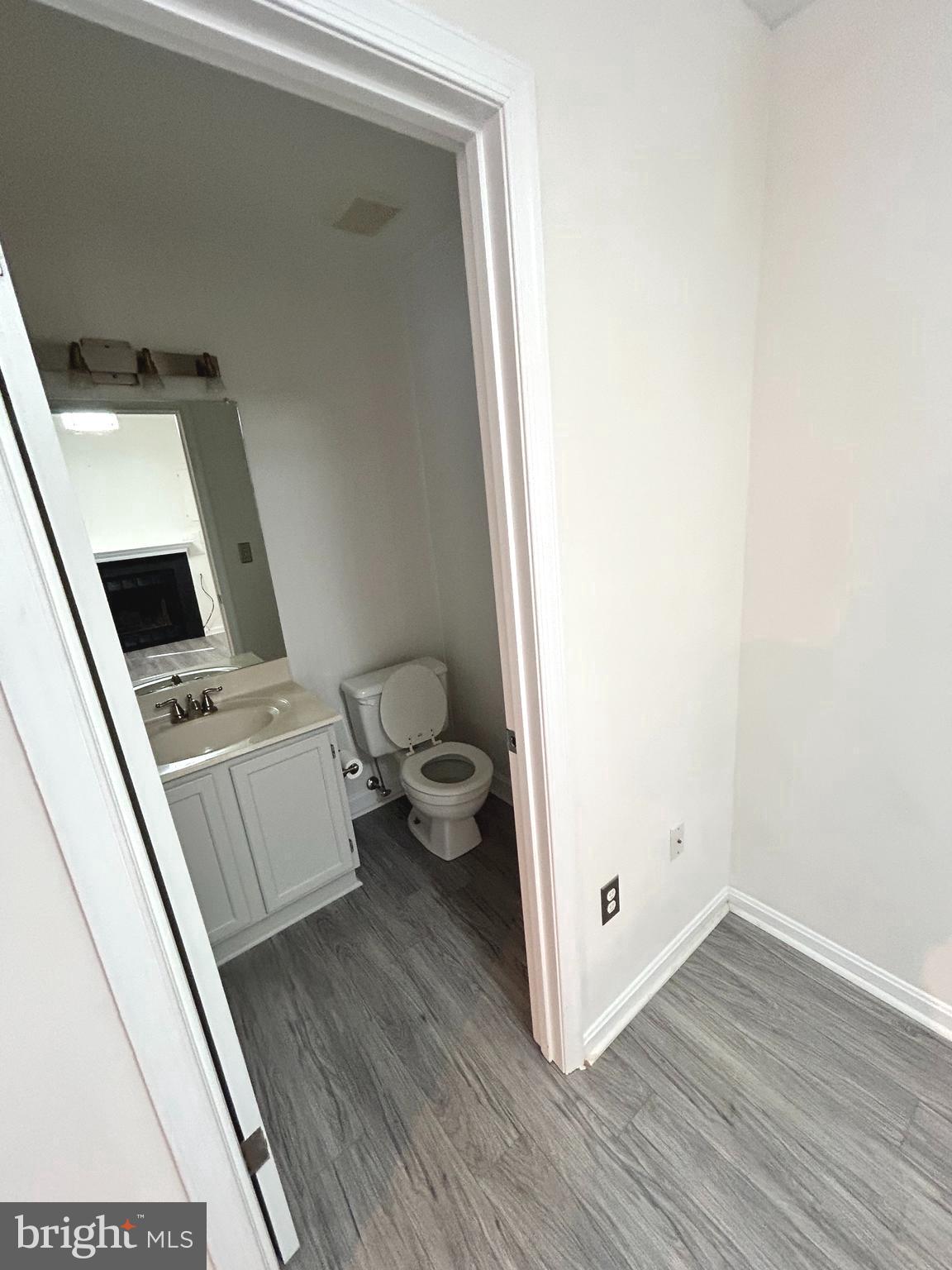 MARINERS LANDING - Residential Lease