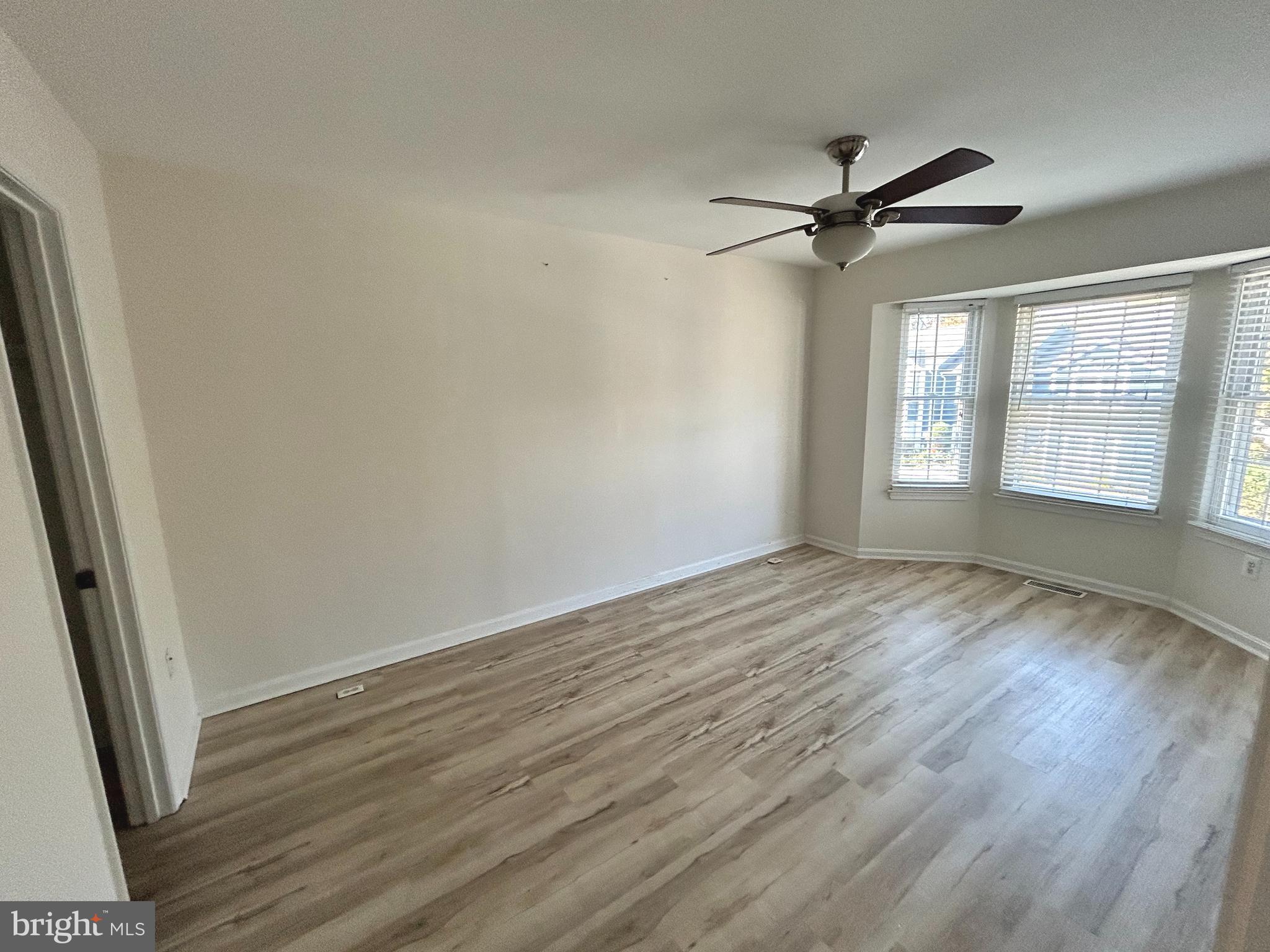 MARINERS LANDING - Residential Lease