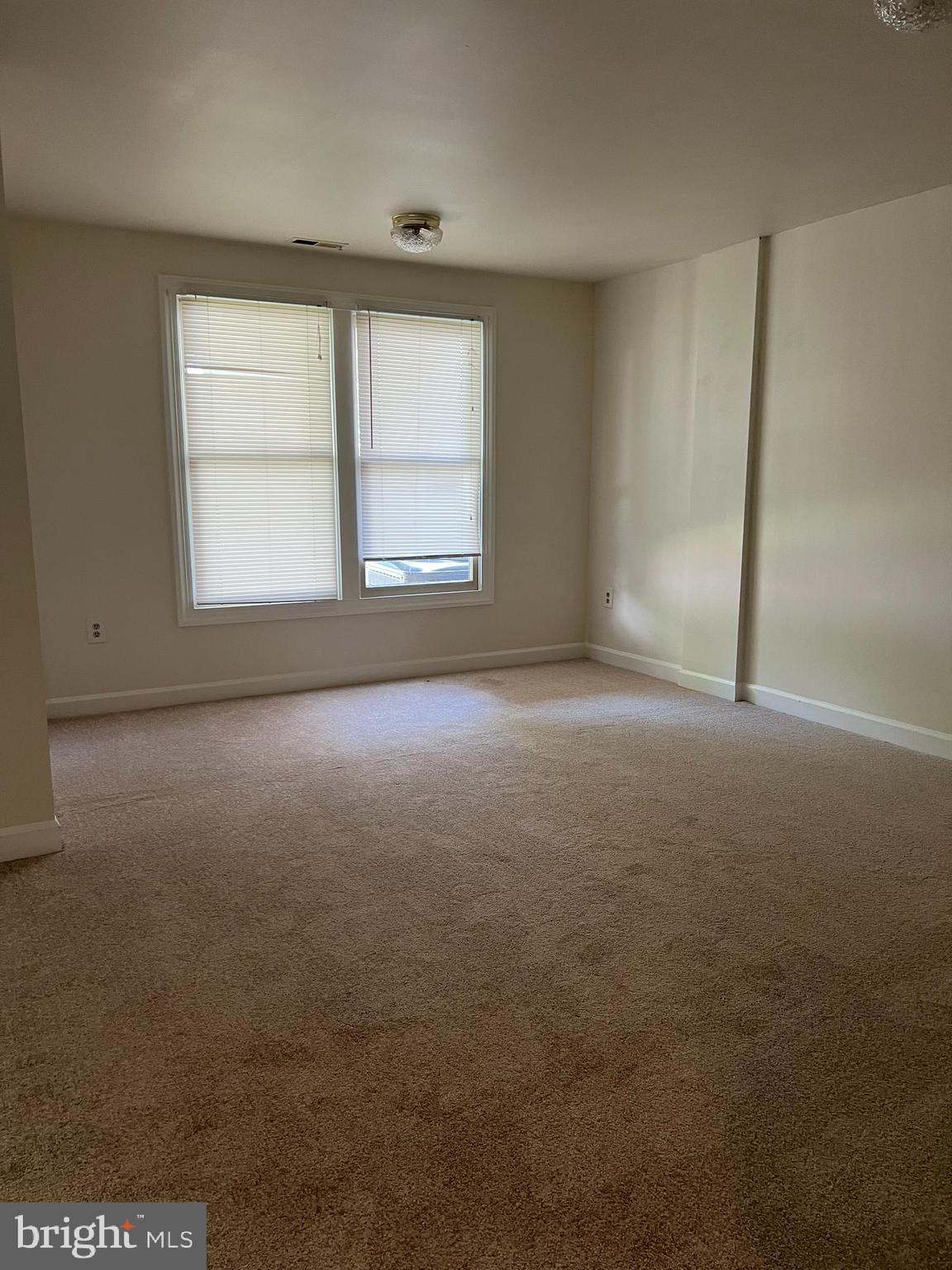 STUART MECHANIC - Residential Lease