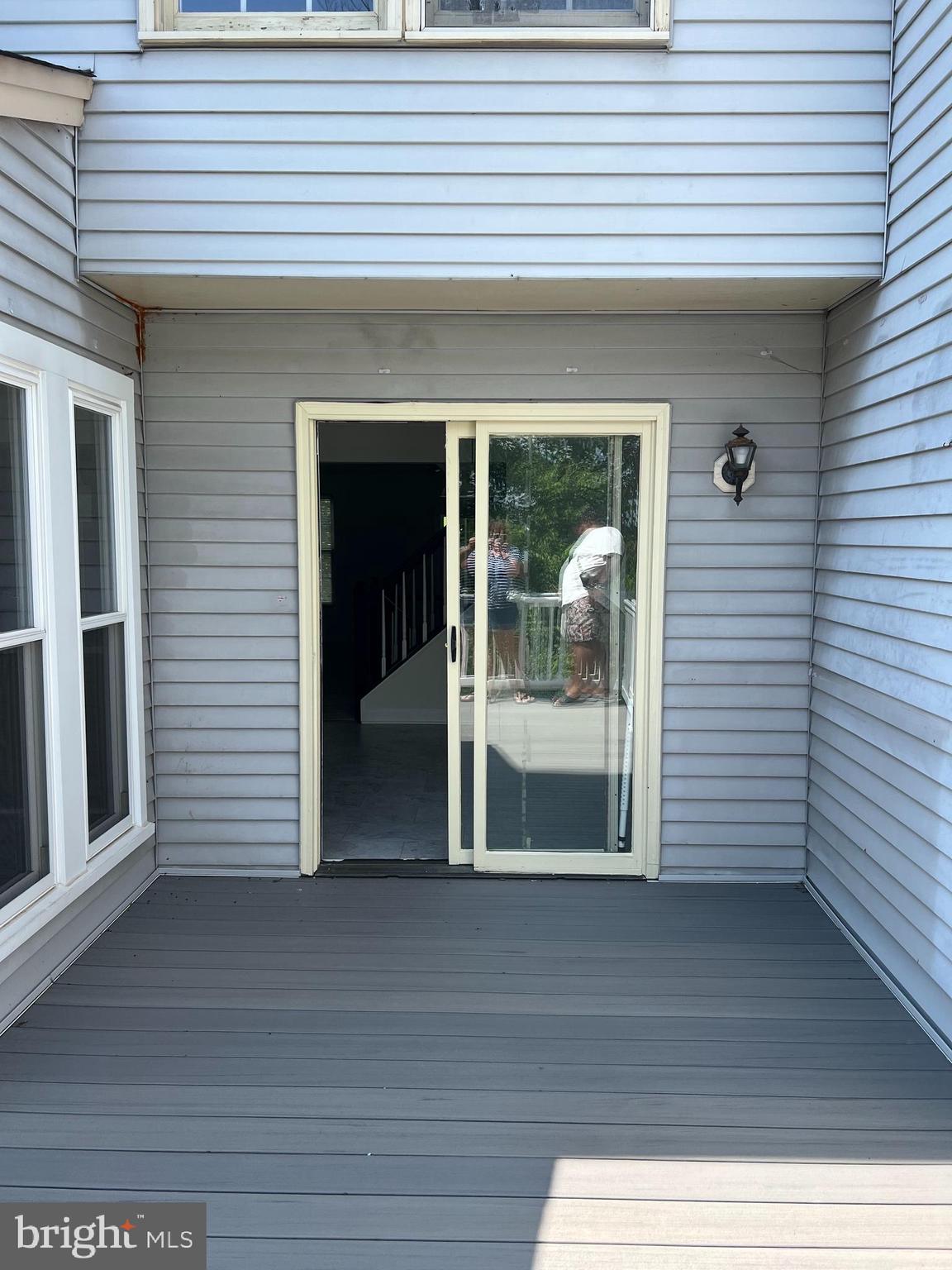 STUART MECHANIC - Residential Lease