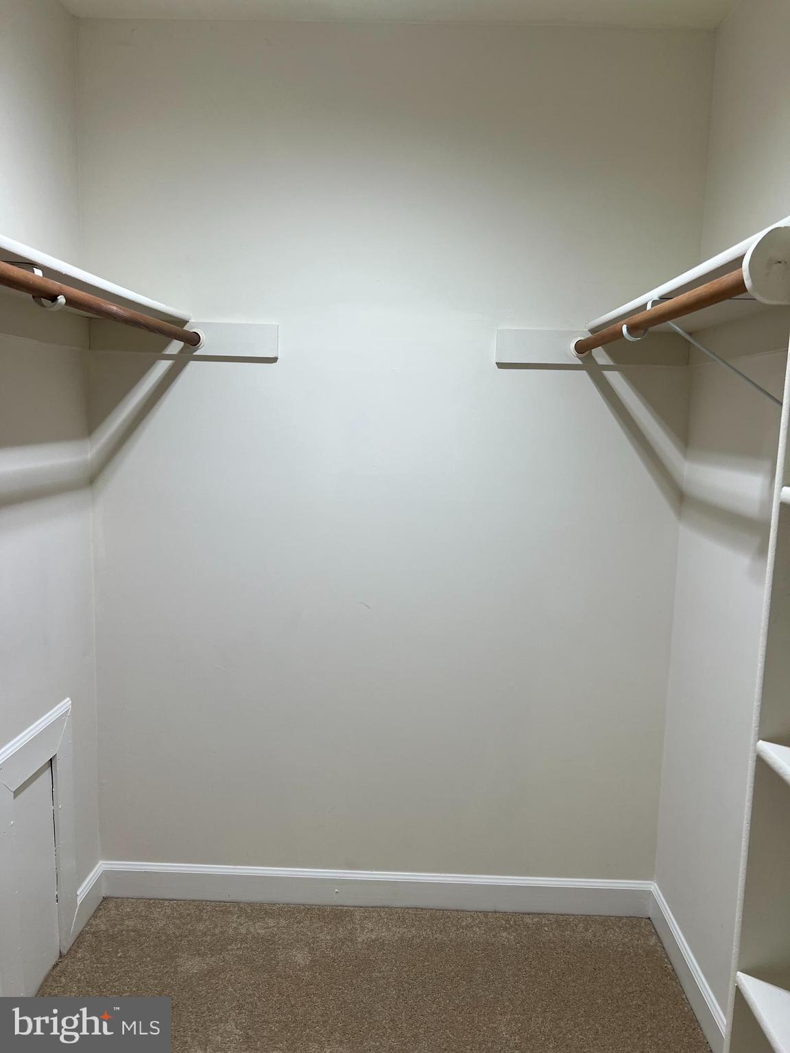 STUART MECHANIC - Residential Lease